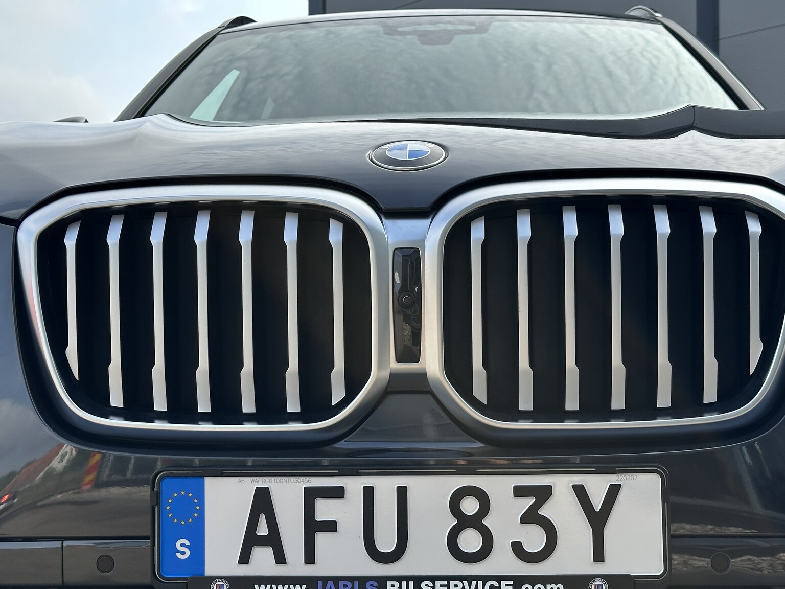Exterior image of 2022 ALPINA XD3