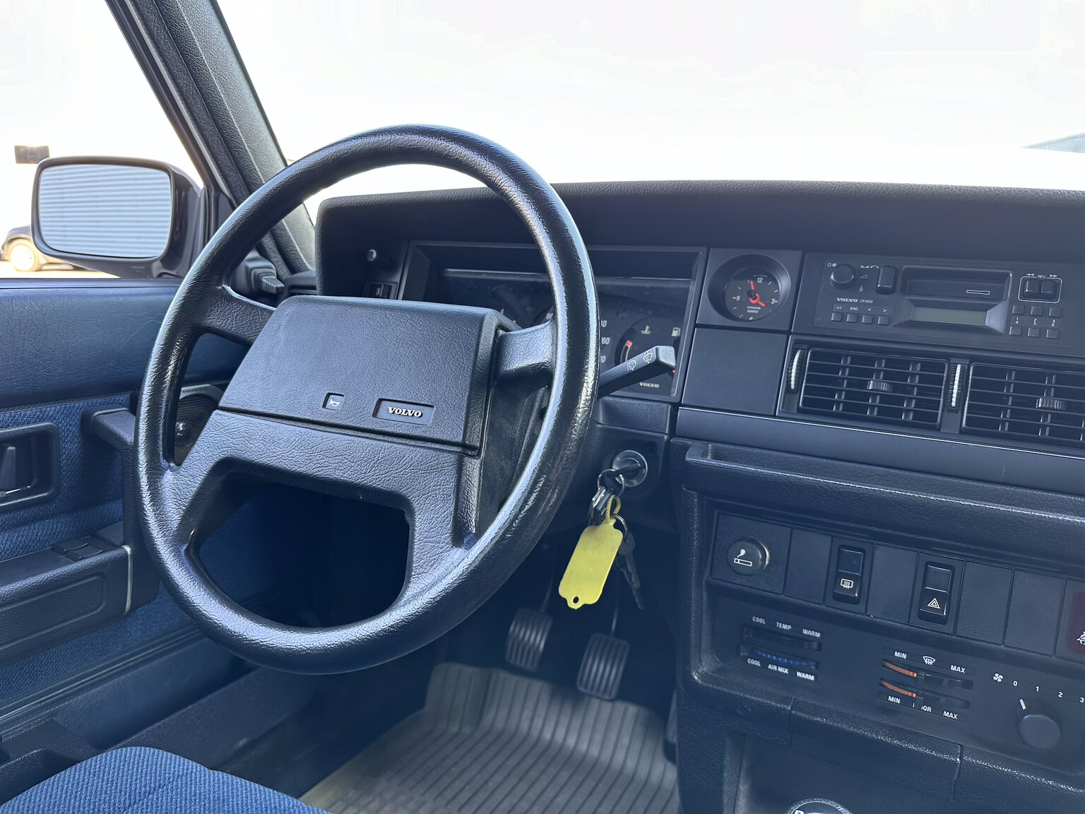 Interior image of 1991 Volvo 240 GLT
