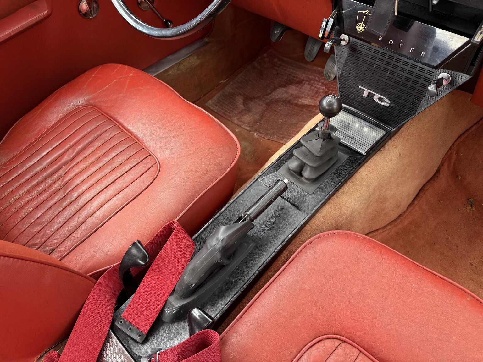 Interior image of 1967 Rover 2000 TC 2.0 OHC