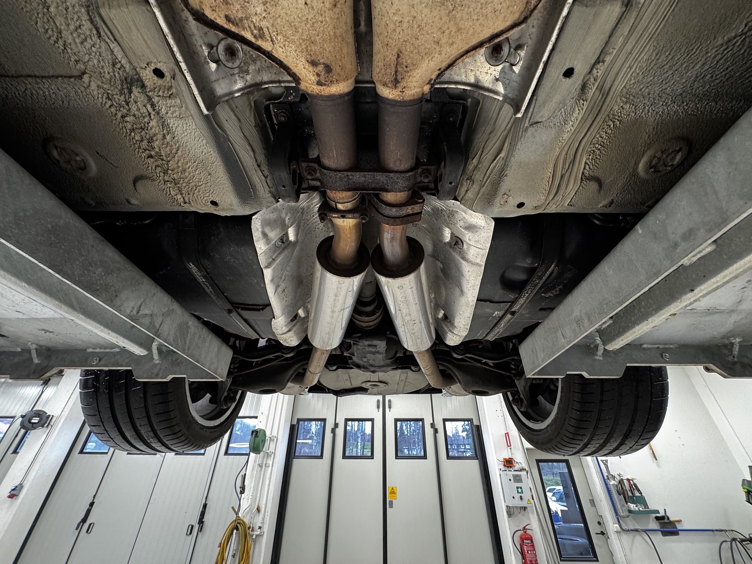 1992 BMW 850i 6-speed manual - NO RESERVE, Mekanik