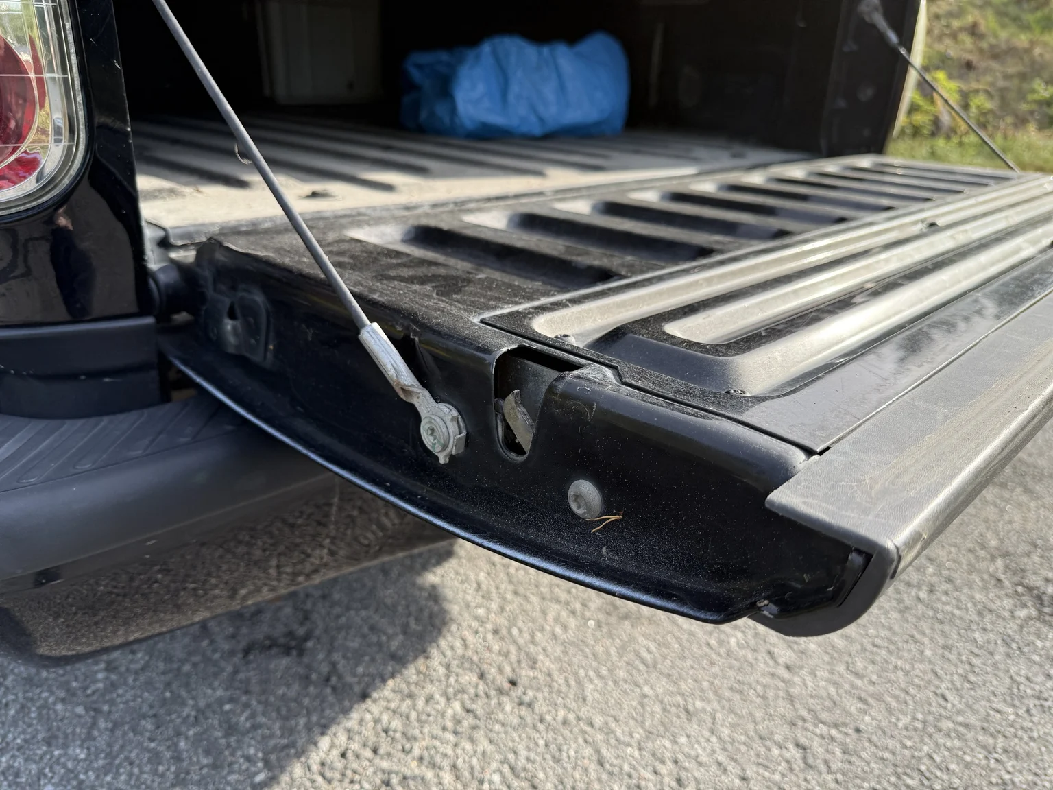 Exterior image of 2002 Ford F-150 SVT Lightning (39)