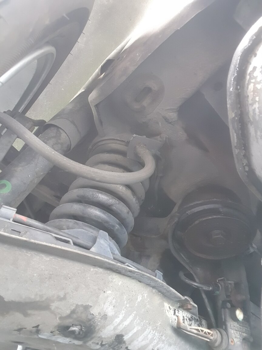 Image of 1992 Mercedes-Benz 300 SL-24 mechanics