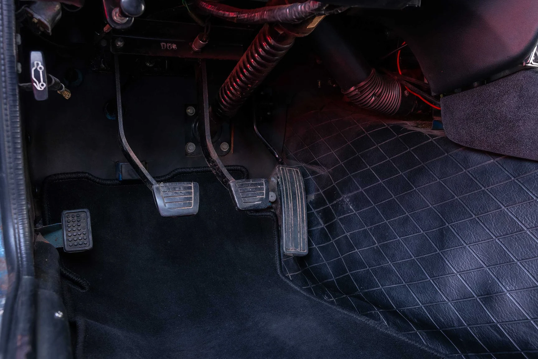 Innenraumfoto von 1973 Datsun 240Z Euro Spec (10)