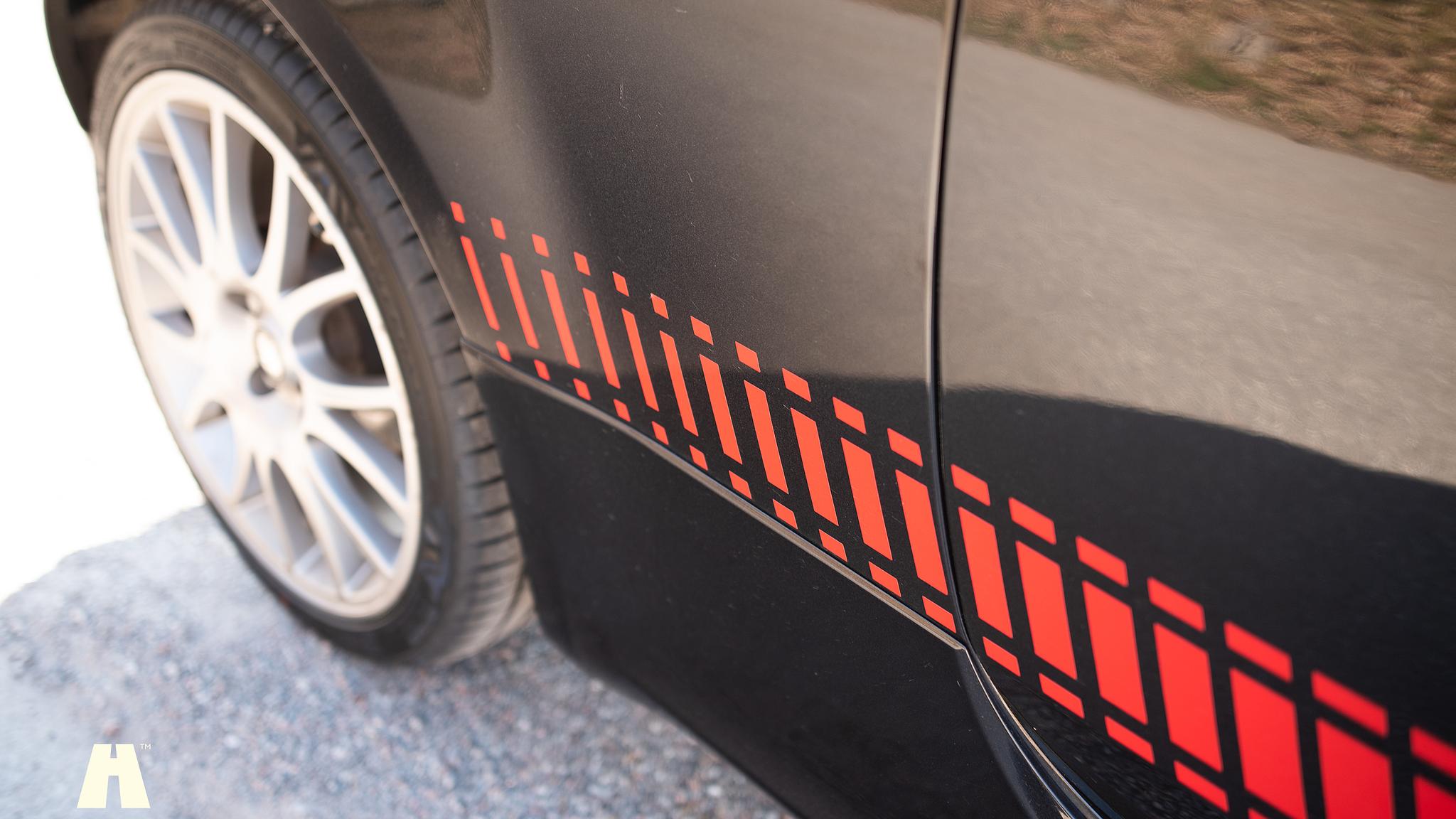 Exteriörbild på 2016 Abarth 595 Competizione (42)