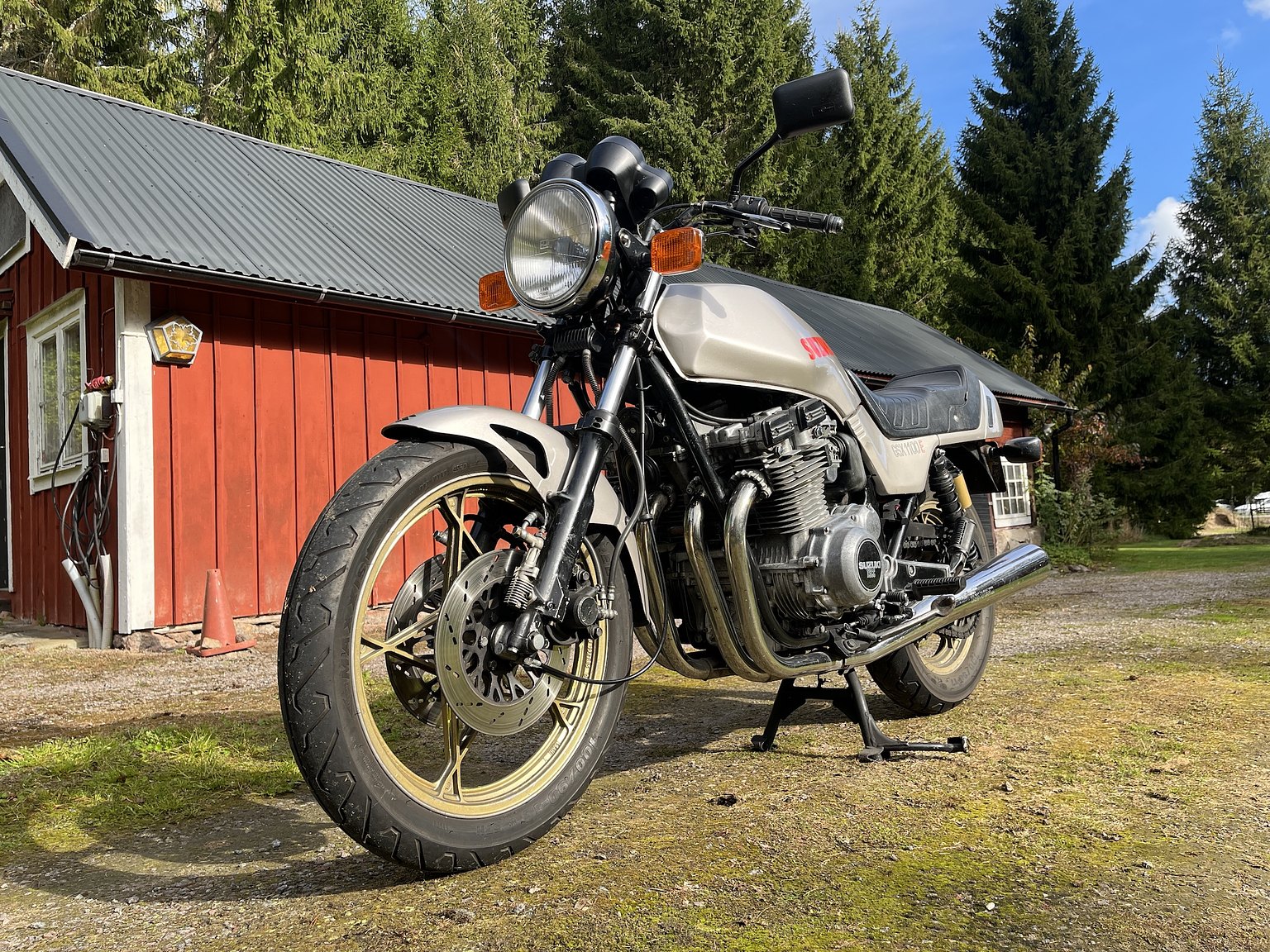 Exteriörbild på 1982 Suzuki GSX1100 - NO RESERVE