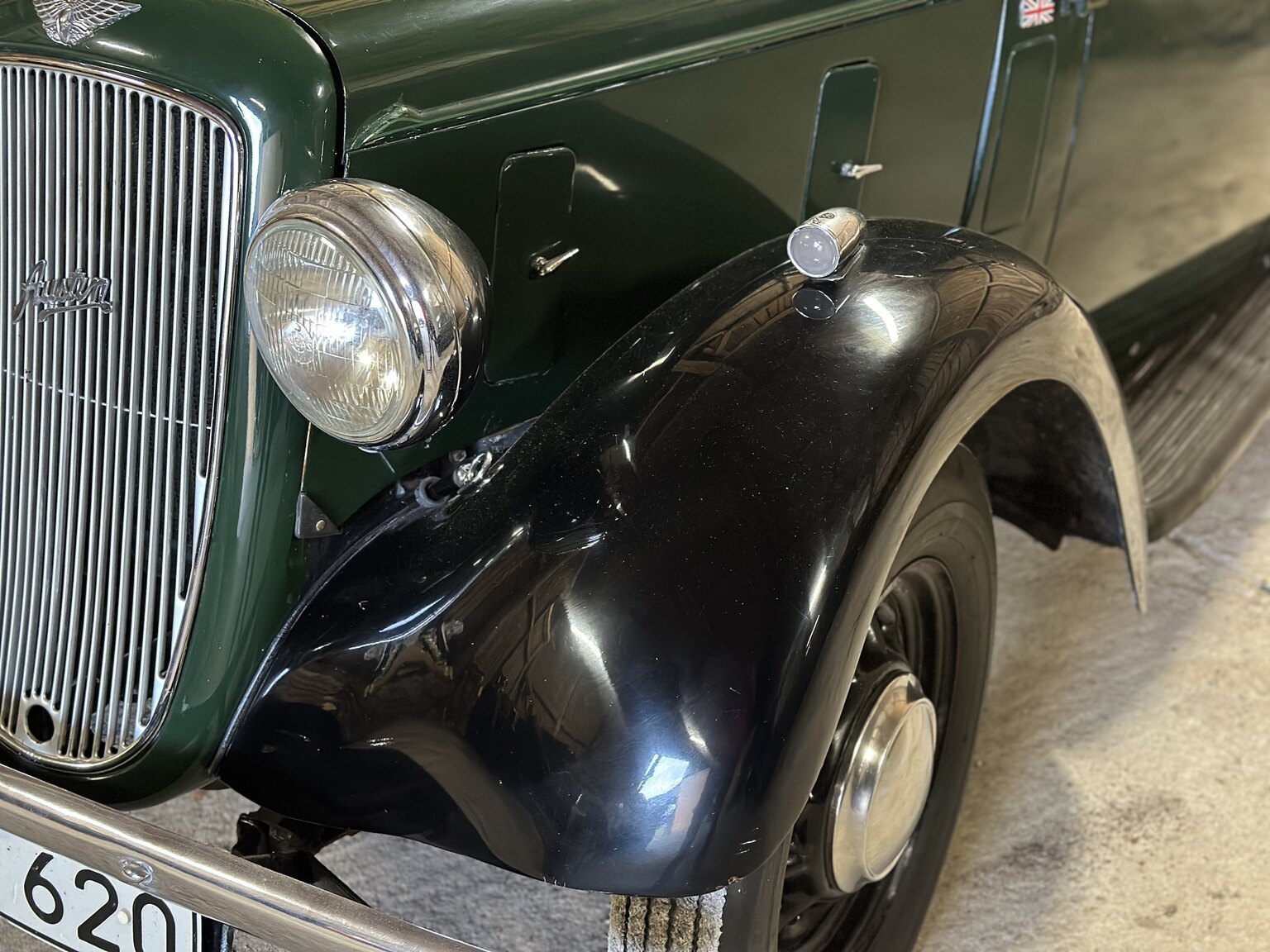 Exterior image of 1938 Austin 10 1.1 Cambridge