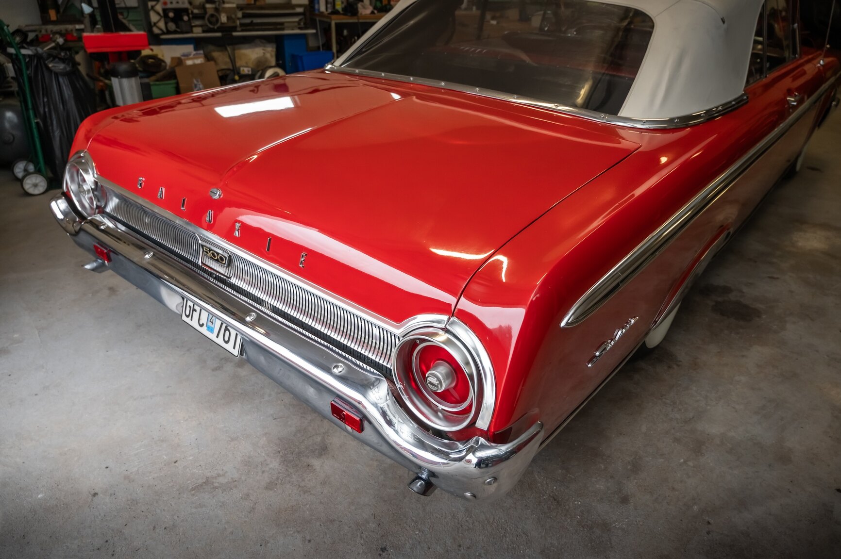 Exteriörbild på 1962 Ford Galaxie 500 Sunliner