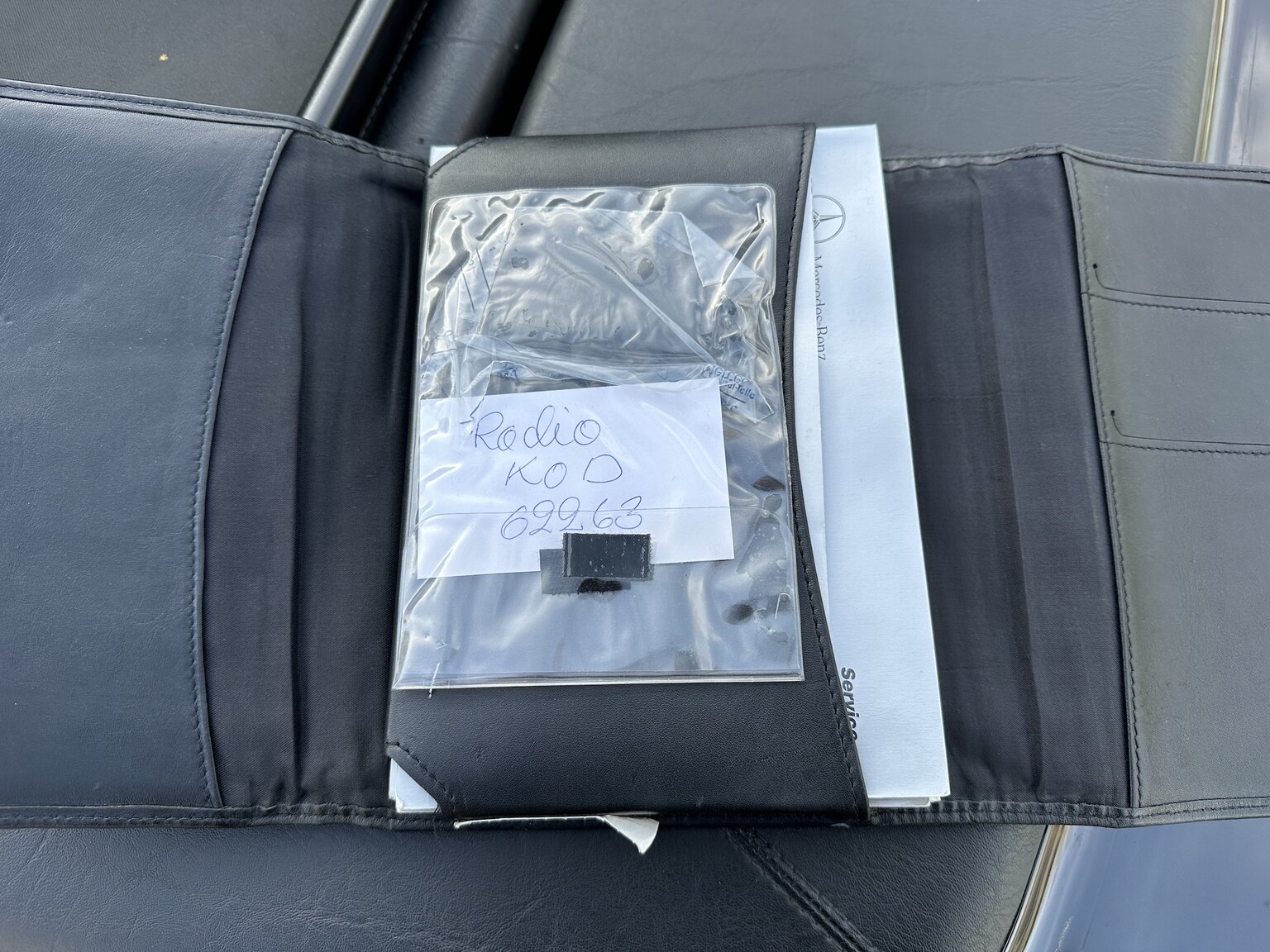 Documentation for 1995 Mercedes-Benz SL 500 (3)