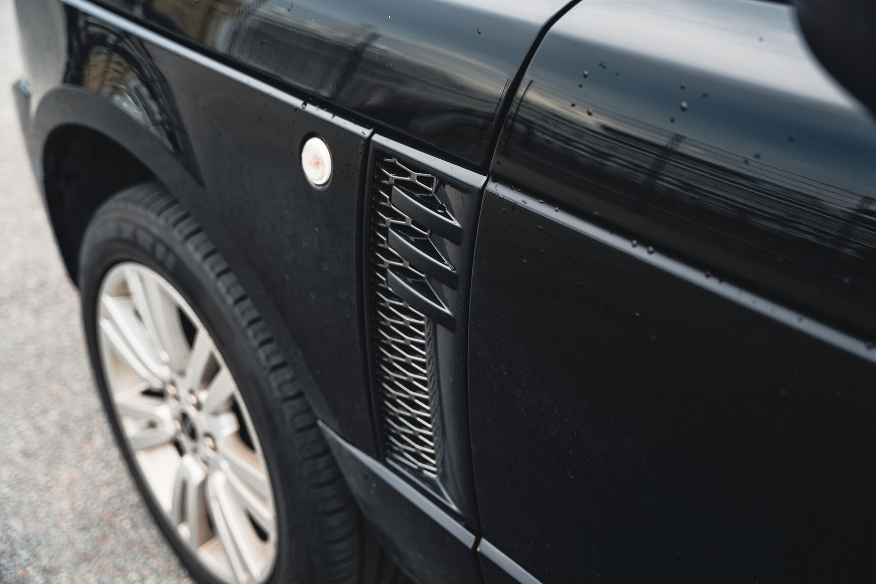 Exteriörbild på 2012 Range Rover TDV8 Vouge