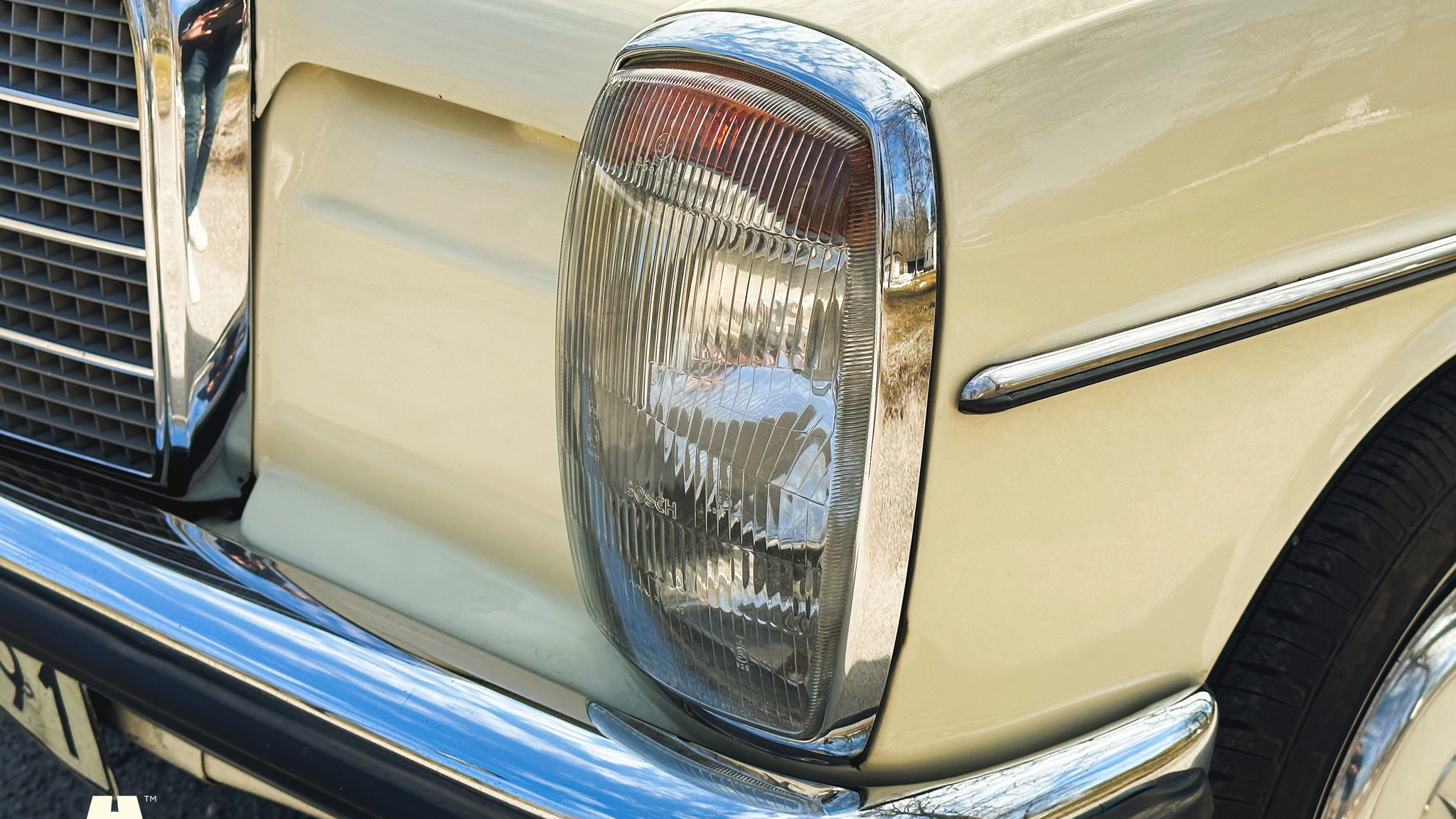 Exteriörbild på 1972 Mercedes-Benz 200