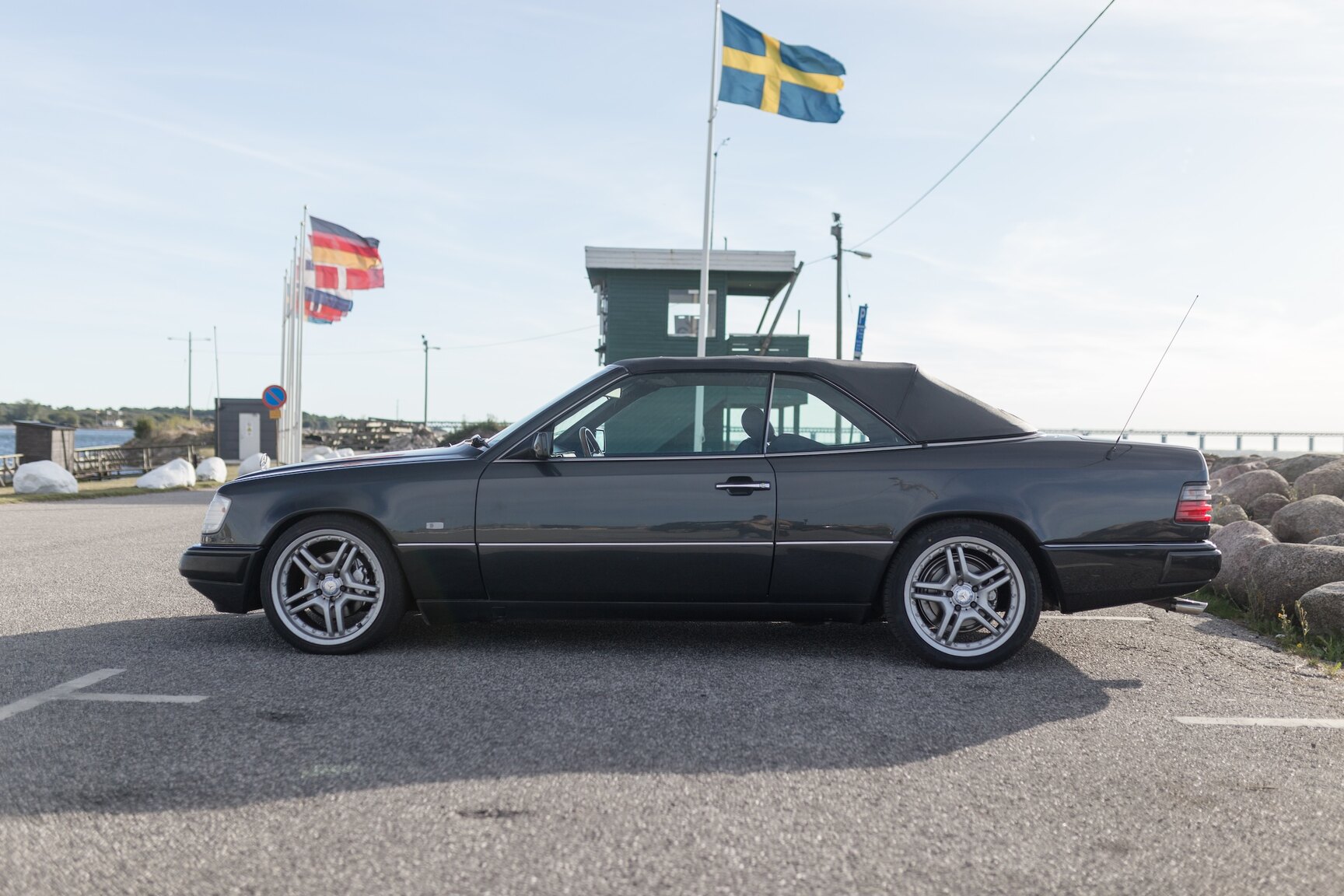 Aussenfoto 1993 Mercedes-Benz 300 CE-24 Cabriolet