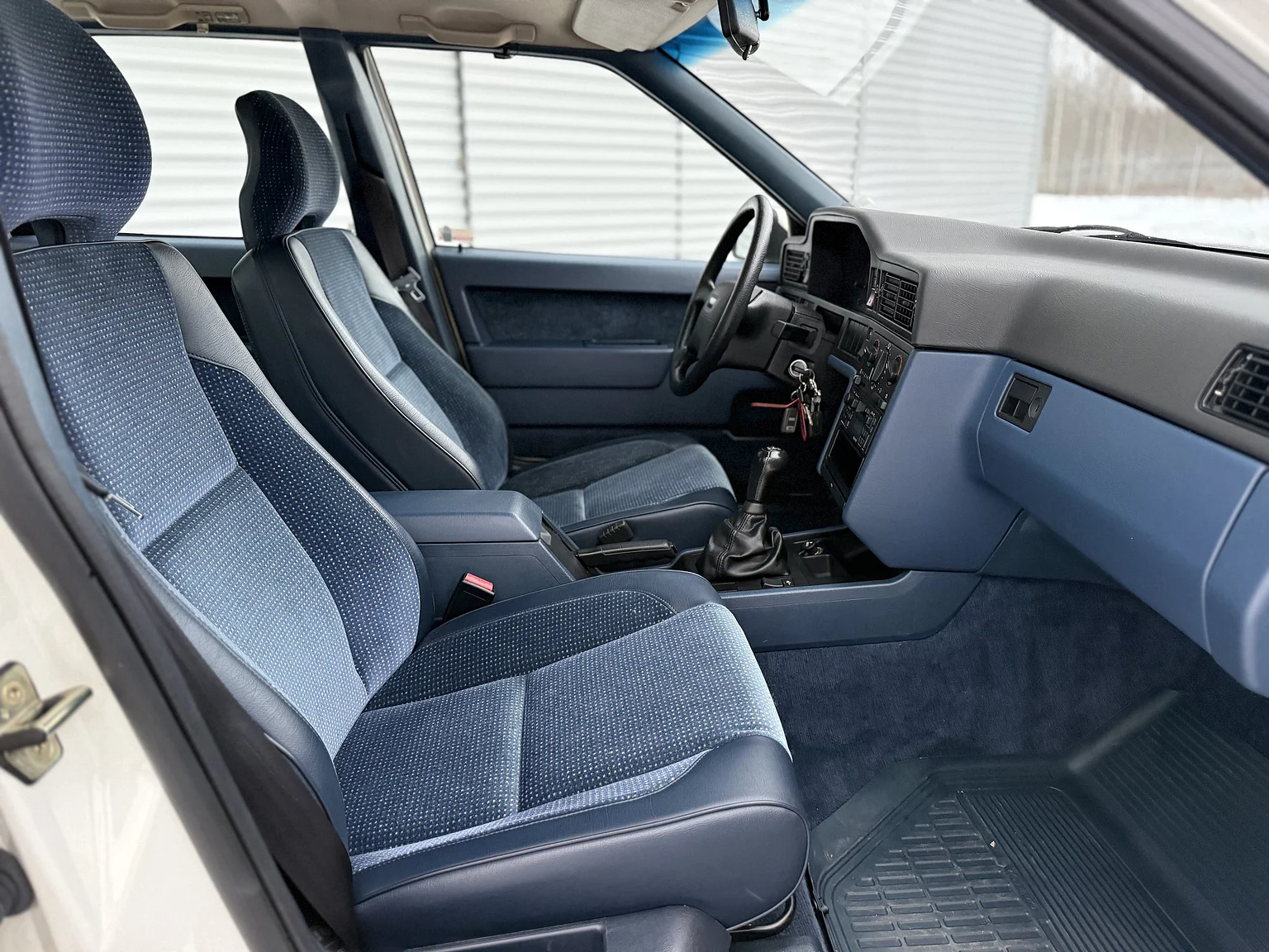 Innenraumfoto von 1994 Volvo 850 2.5 SE (32)