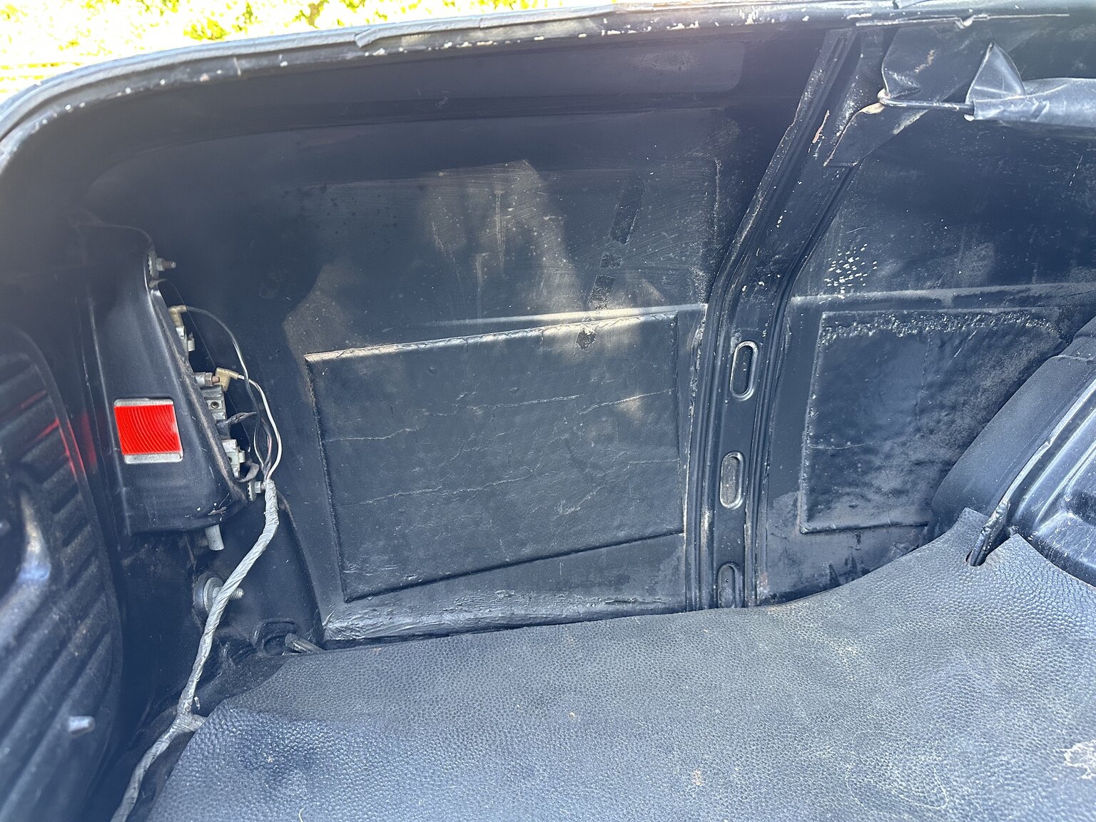 Interior image of 1965 Ford Taunus 17M (48)