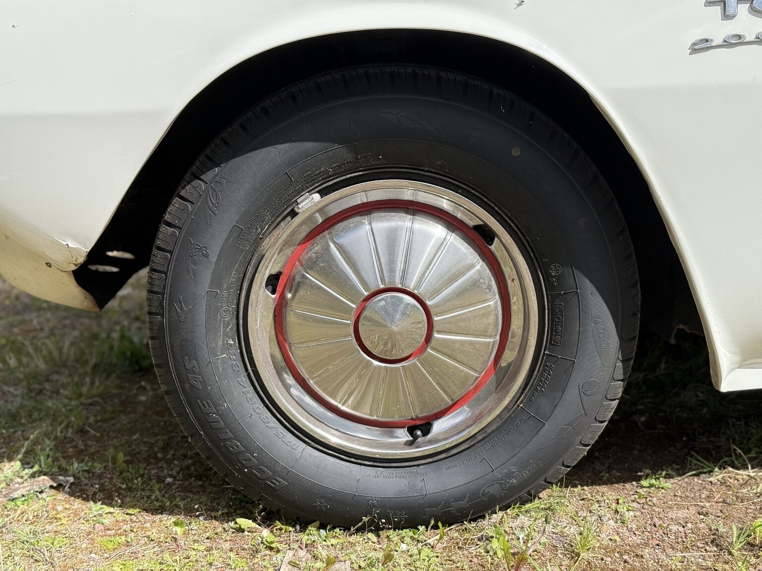 Exterior image of 1967 Rover 2000 TC 2.0 OHC