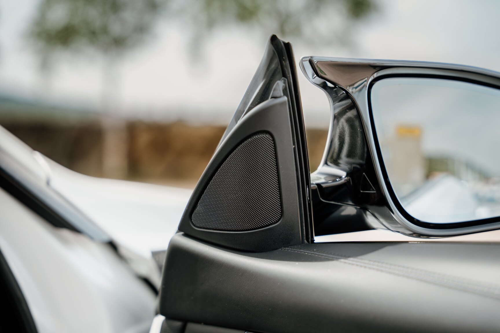 Interior image of 2015 BMW M4 Cabriolet