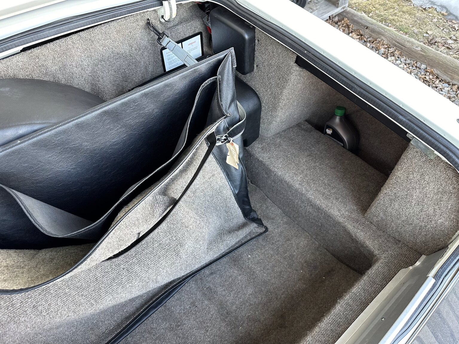 Innenraumfoto von 1985 Jaguar XJ-SC