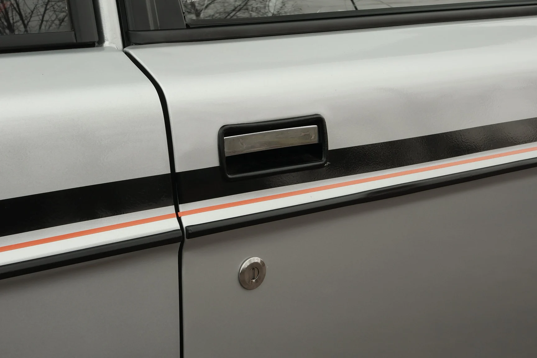 Exteriörbild på 1978 Volvo 242 GT (30)