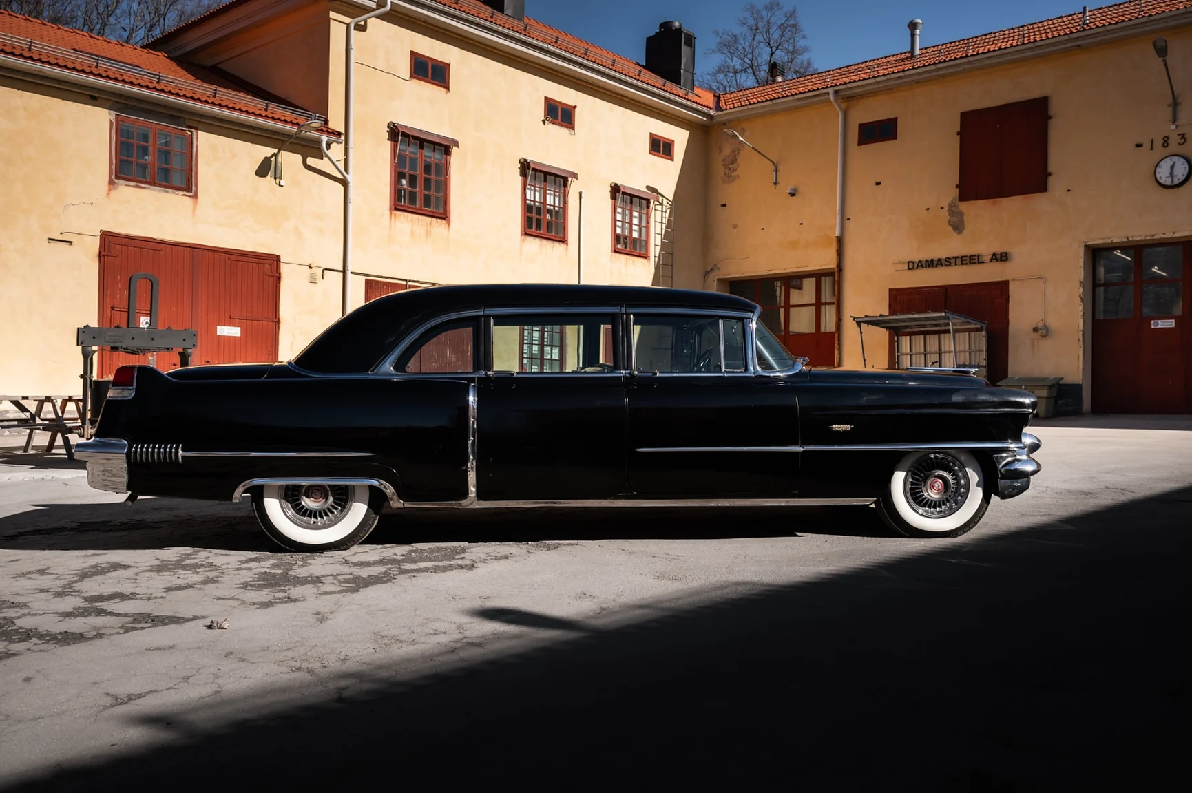 Exteriörbild på 1956 Cadillac Fleetwood 75 - NO RESERVE (15)