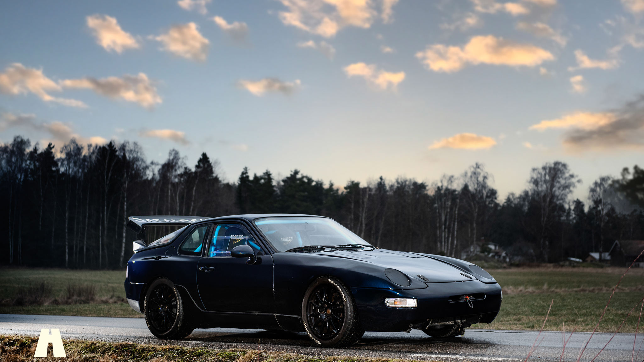 Exterior image of 1992 Porsche 968 Trackday
