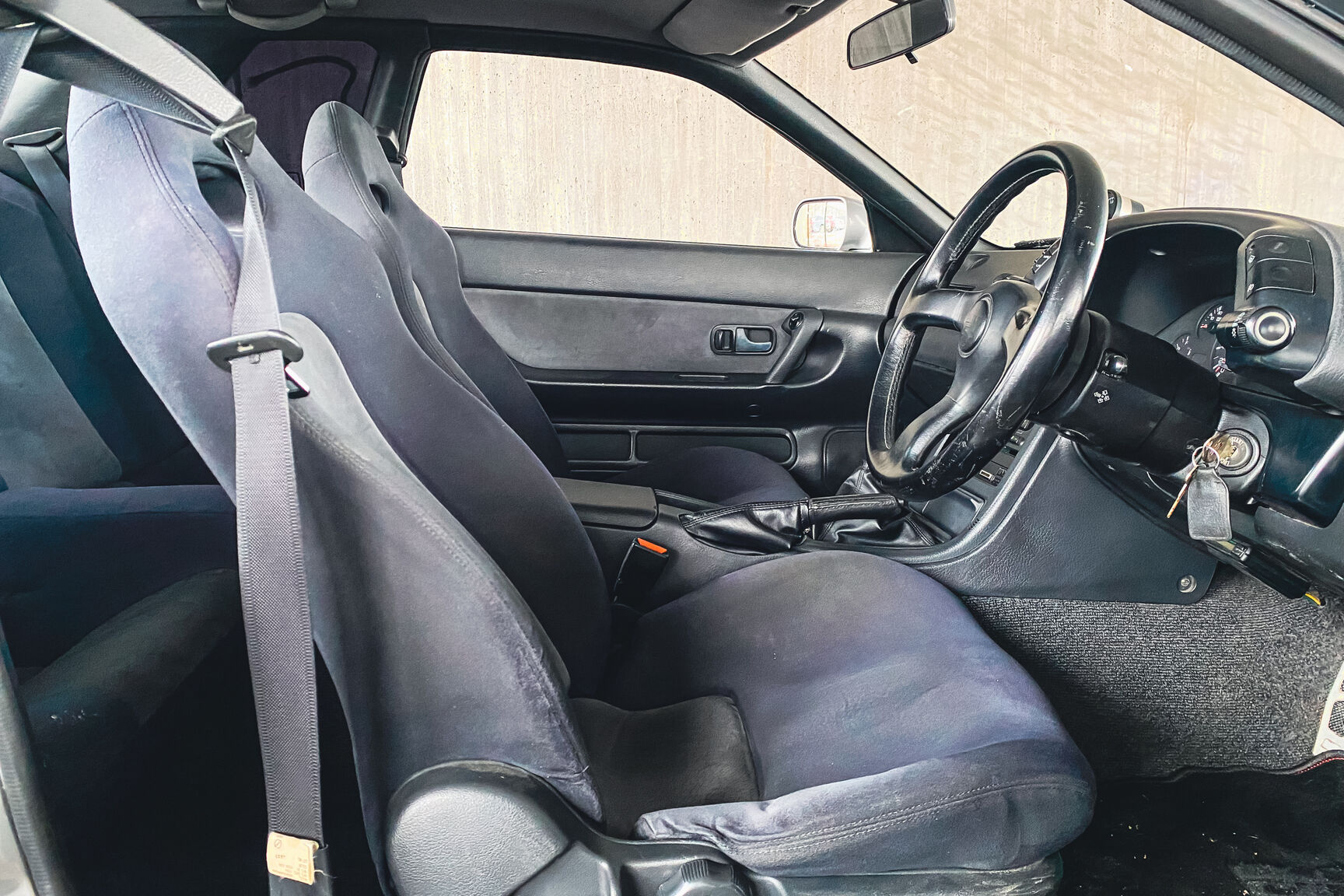 Interiörbild 1994 Nissan Skyline R32 GT-R
