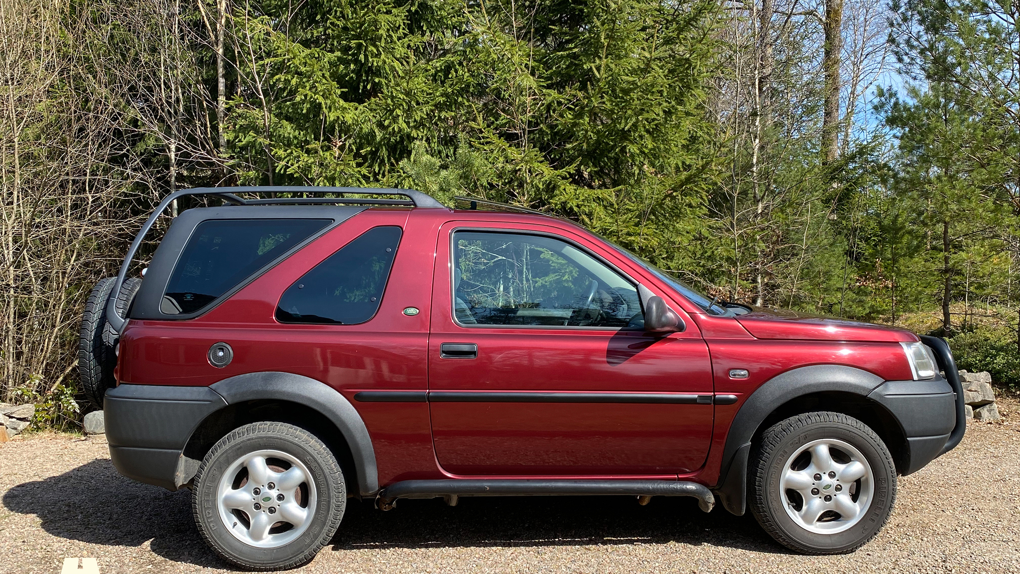 Exterior image of 2002 Land Rover Freelander TD4 3d
