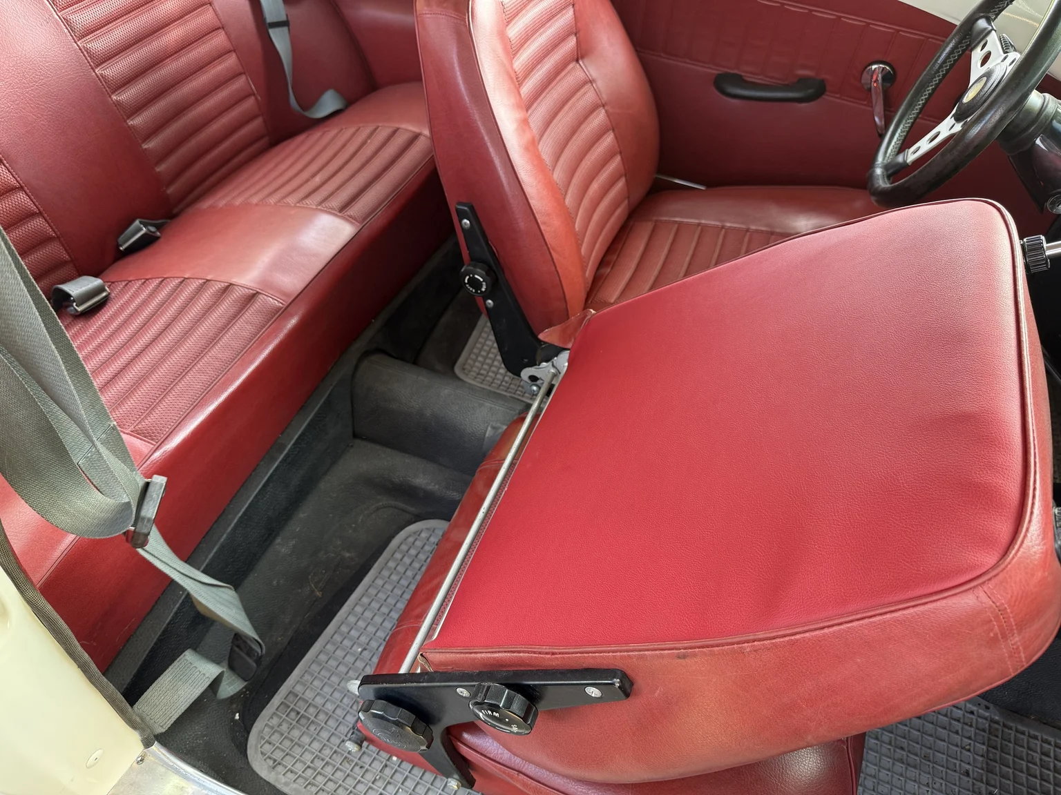 Innenraumfoto von 1970 Volvo Amazon (44)