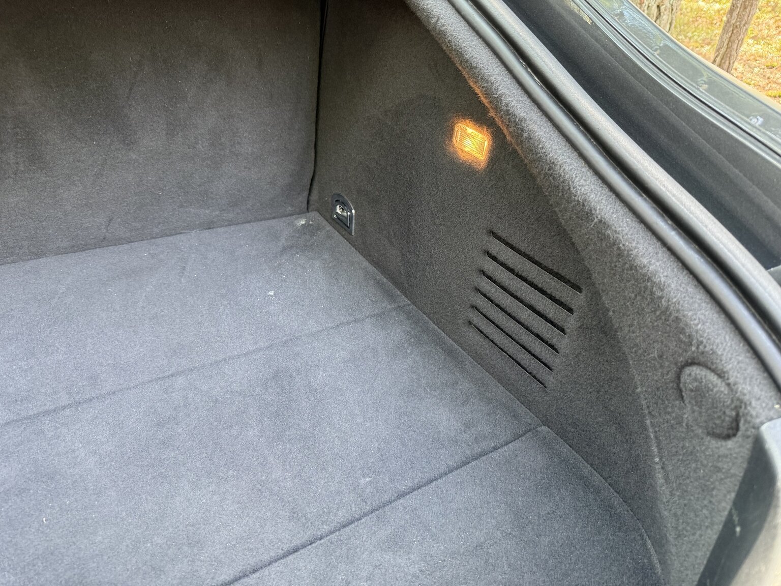 Interior image of 2011 Audi TT RS Coupé