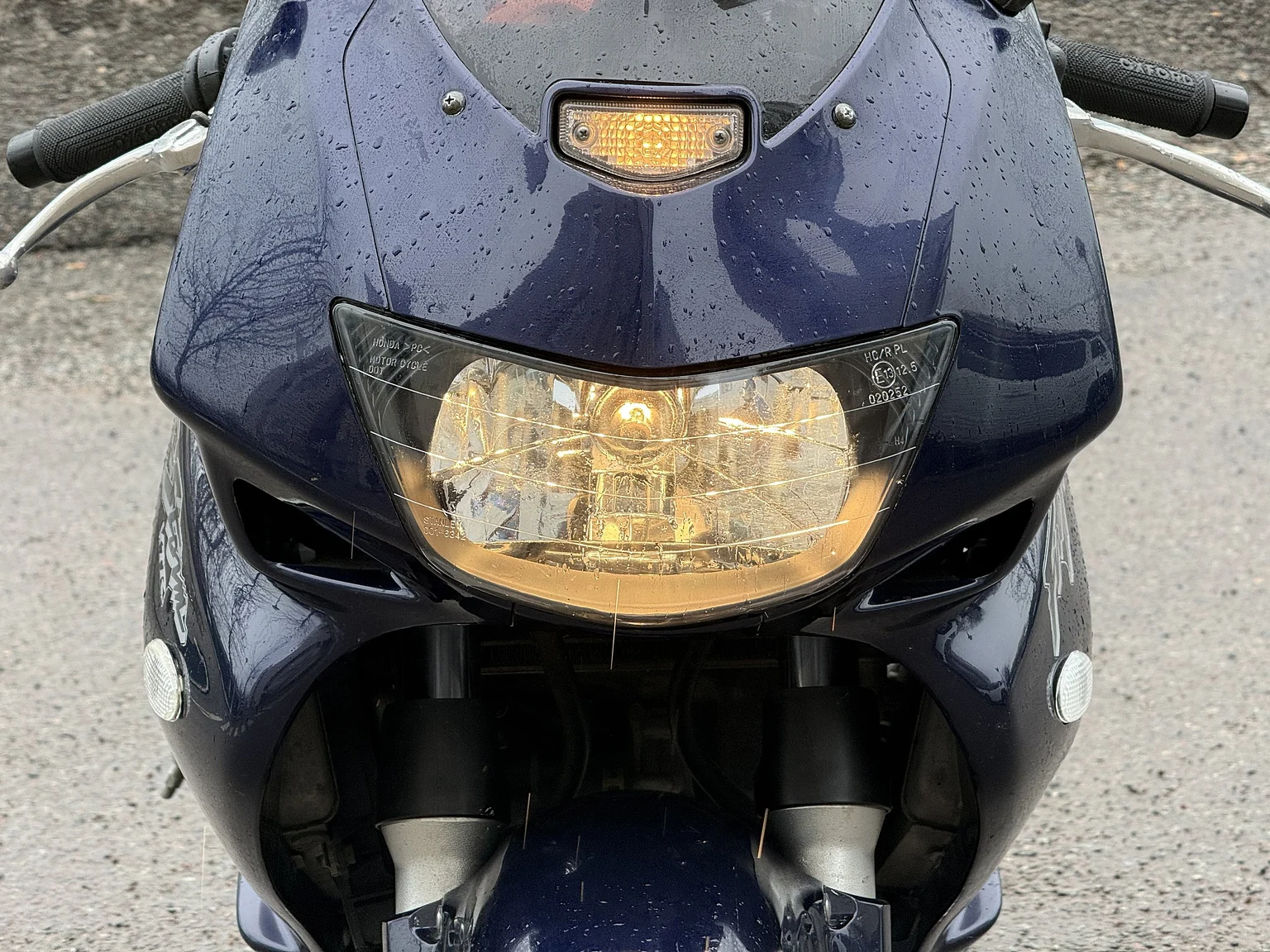 Aussenfoto 2001 Honda VTR 1000 Firestorm (13)