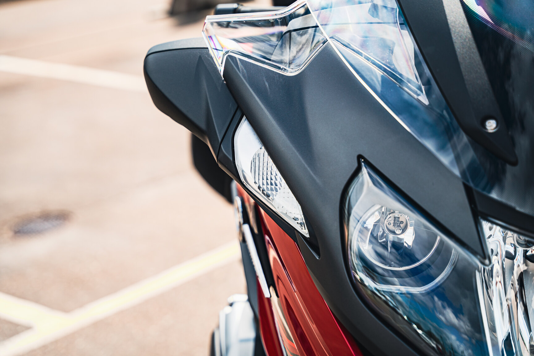 Exterior image of 2018 BMW R 1200 RT (19)