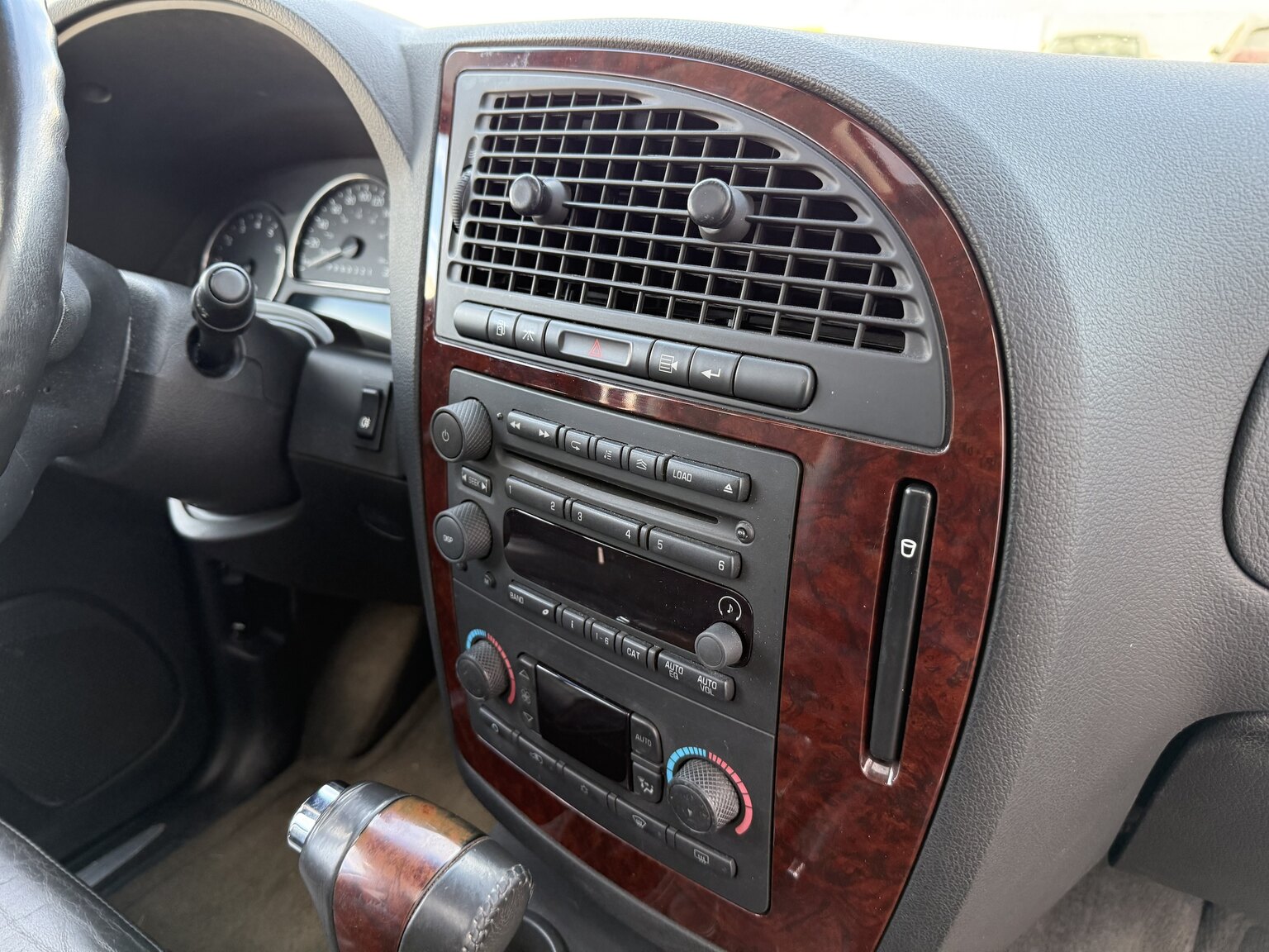Interior image of 2006 SAAB 9-7X 5.3 V8 XWD
