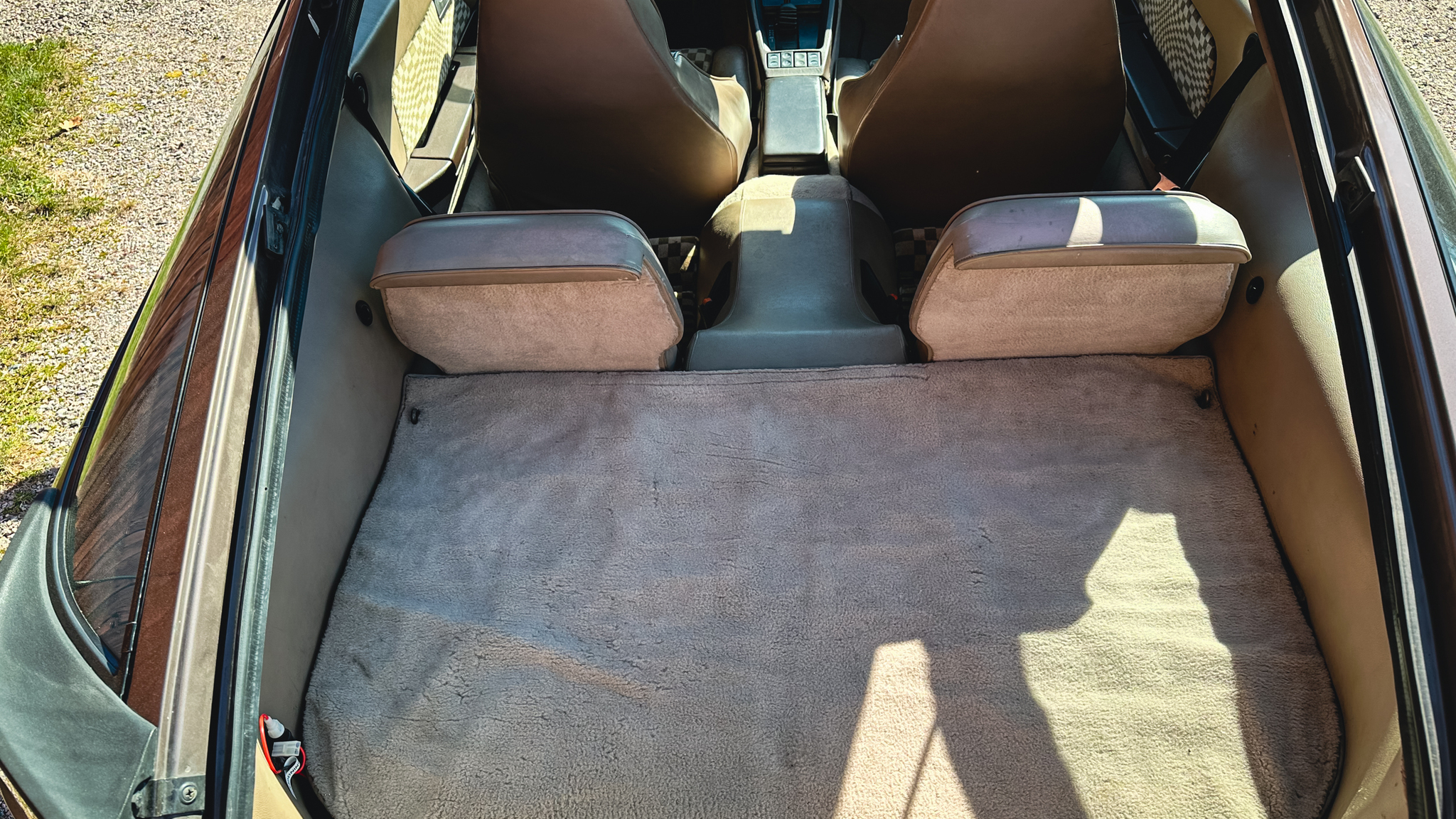 Innenraumfoto von 1983 Porsche 928 S (37)