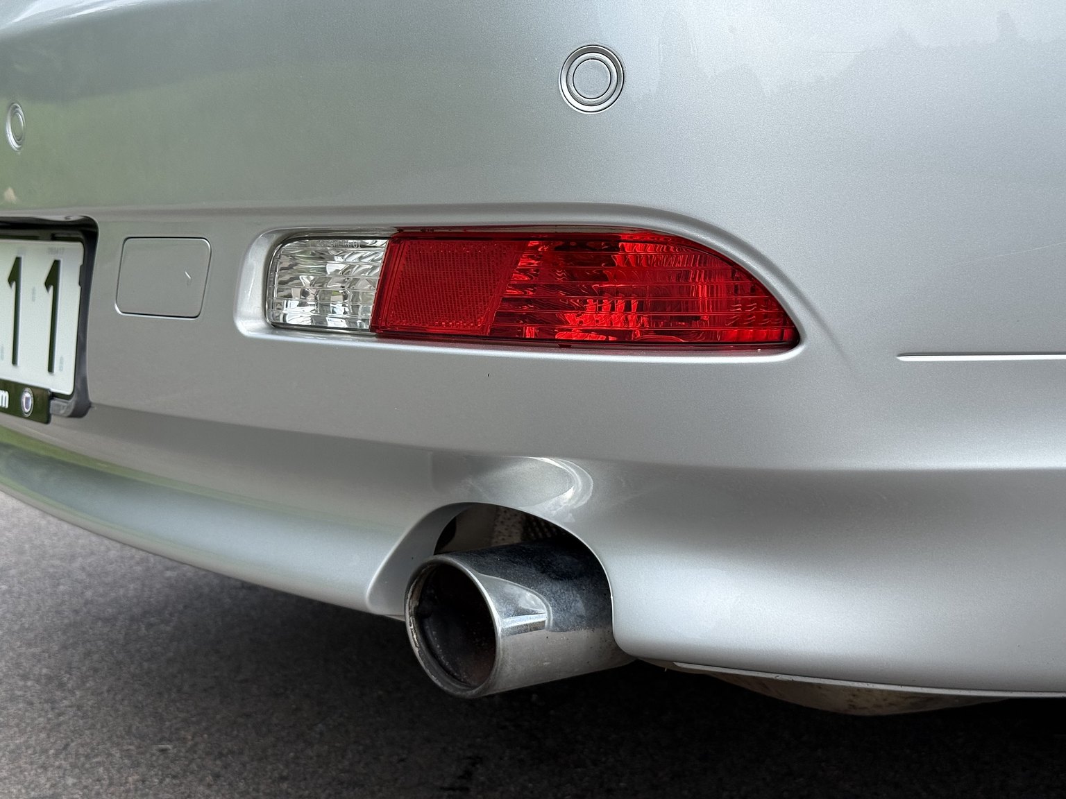 Exterior image of 2004 BMW 645Ci Convertible