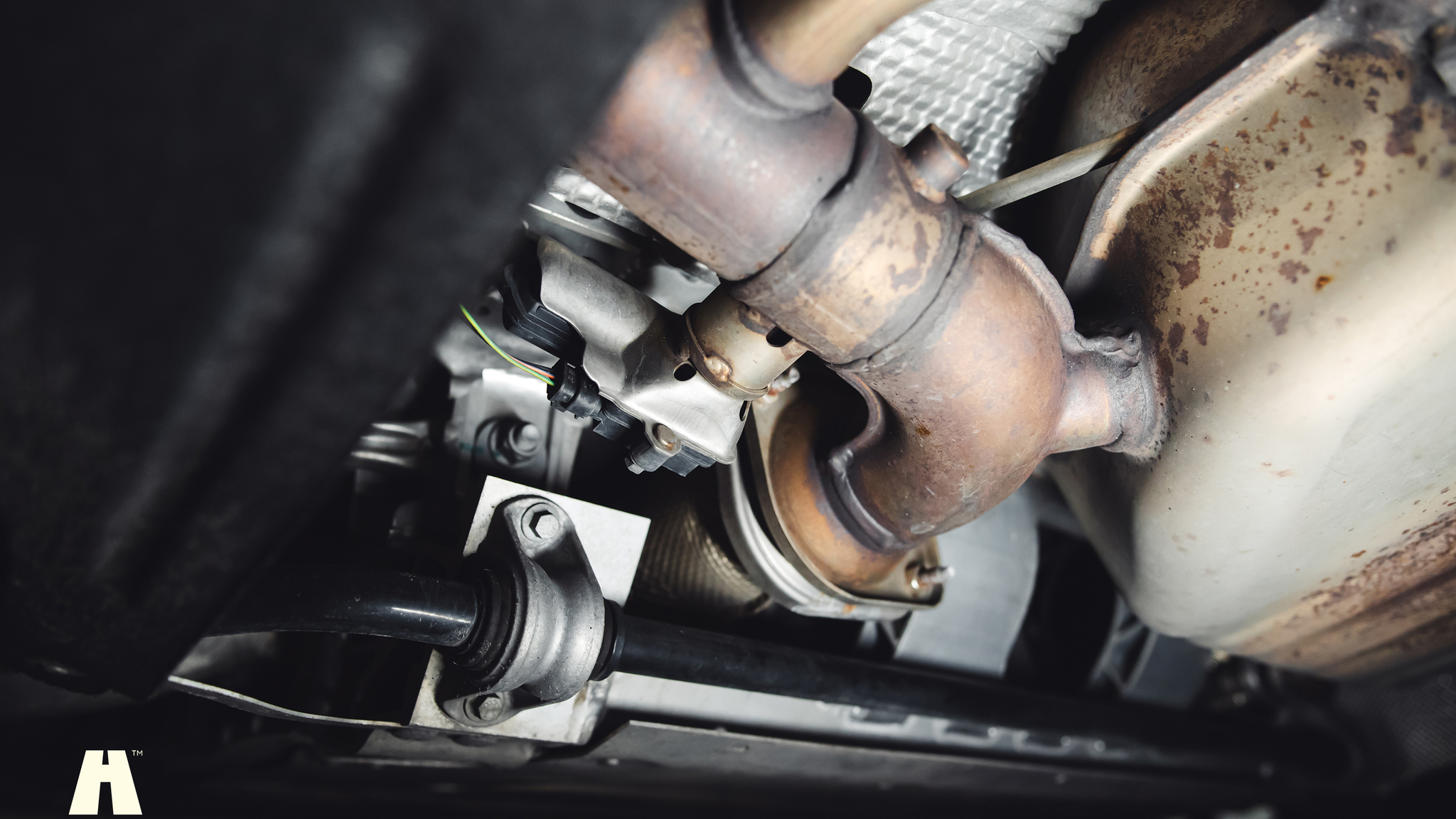 Image of 2019 Aston Martin DB11 AMR (37) mechanics