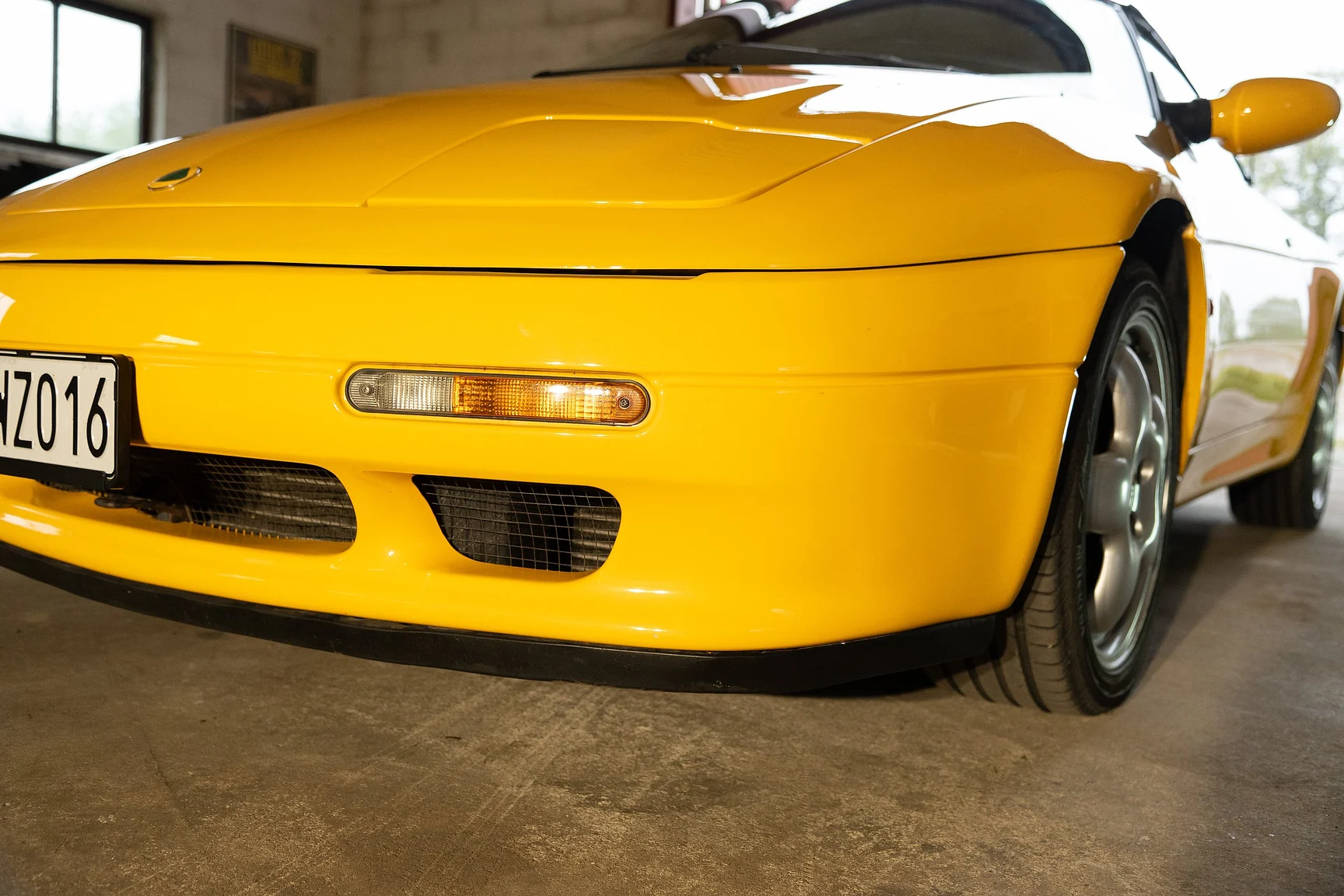 Exteriörbild på 1995 Lotus Elan Roadster (45)