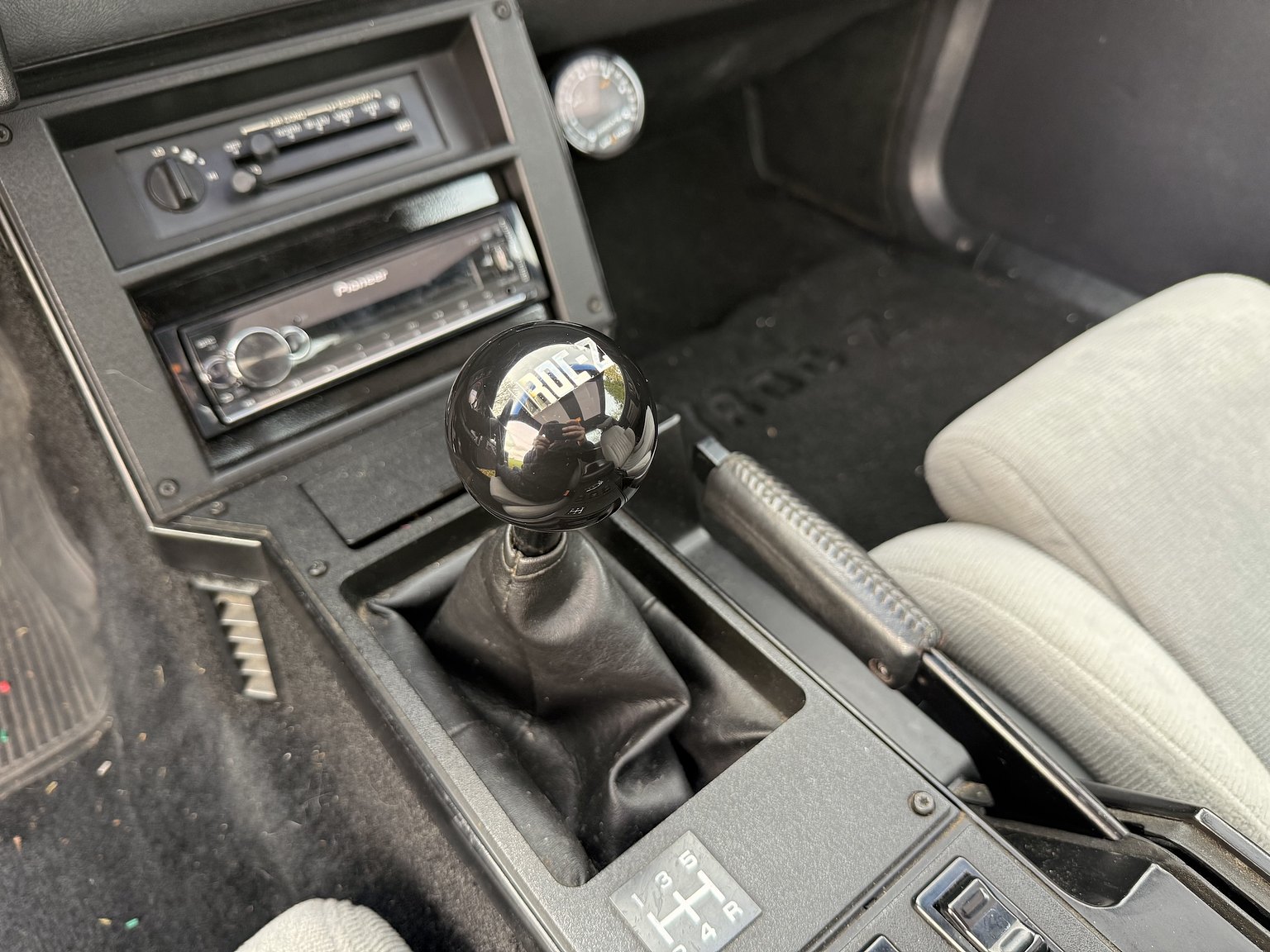 Interiörbild 1985 Chevrolet Camaro IROC-Z – NO RESERVE