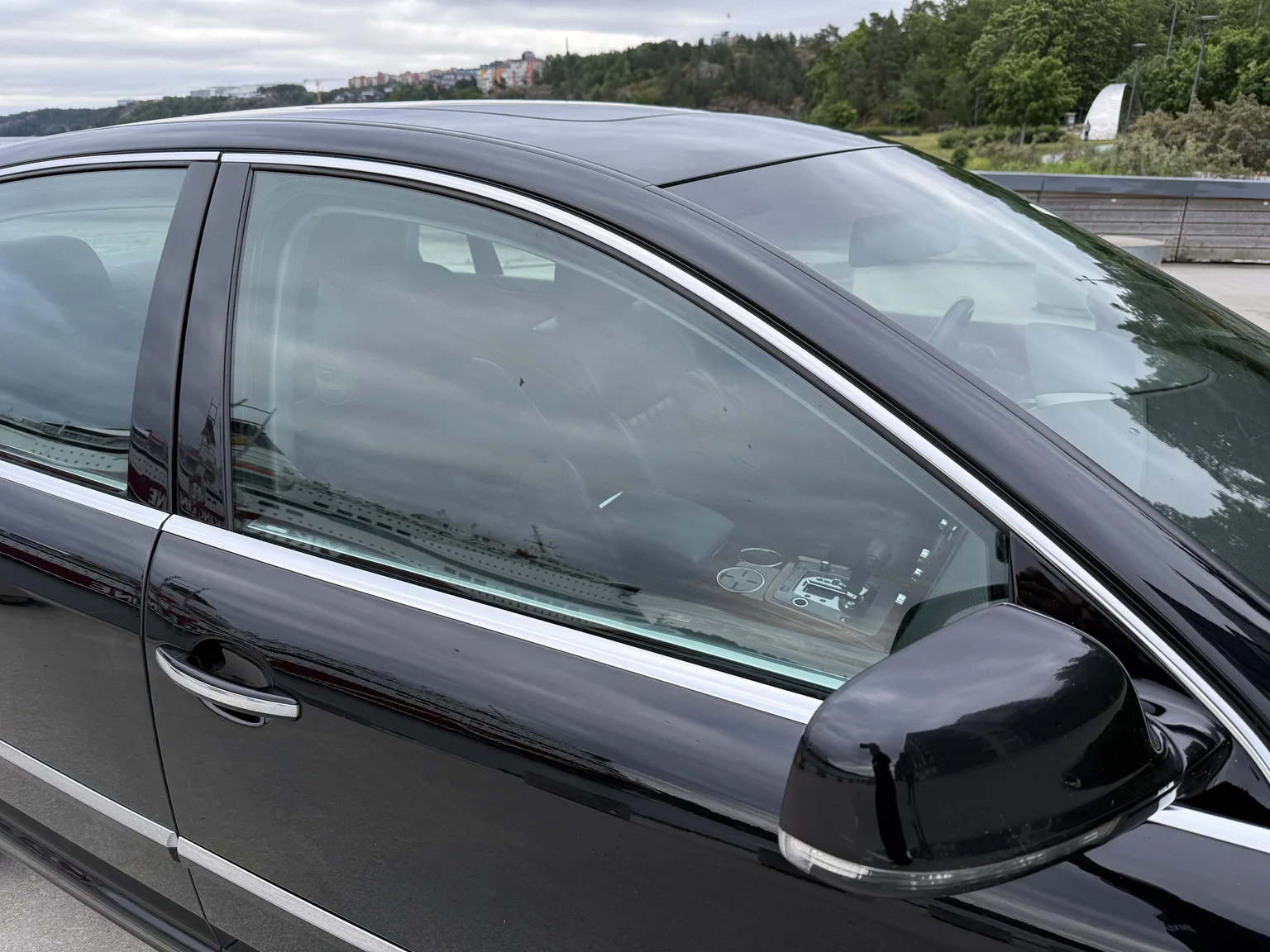 Aussenfoto 2013 Volkswagen Phaeton 3.0 TDI (38)