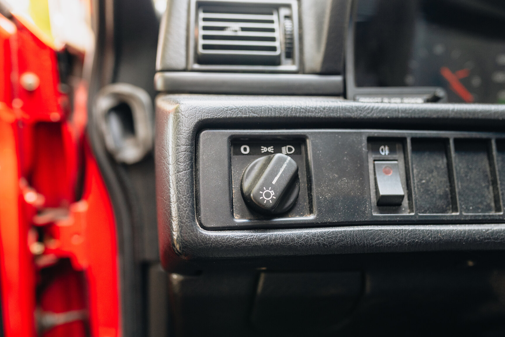 Interior image of 1990 Volvo 740 GL 2.3