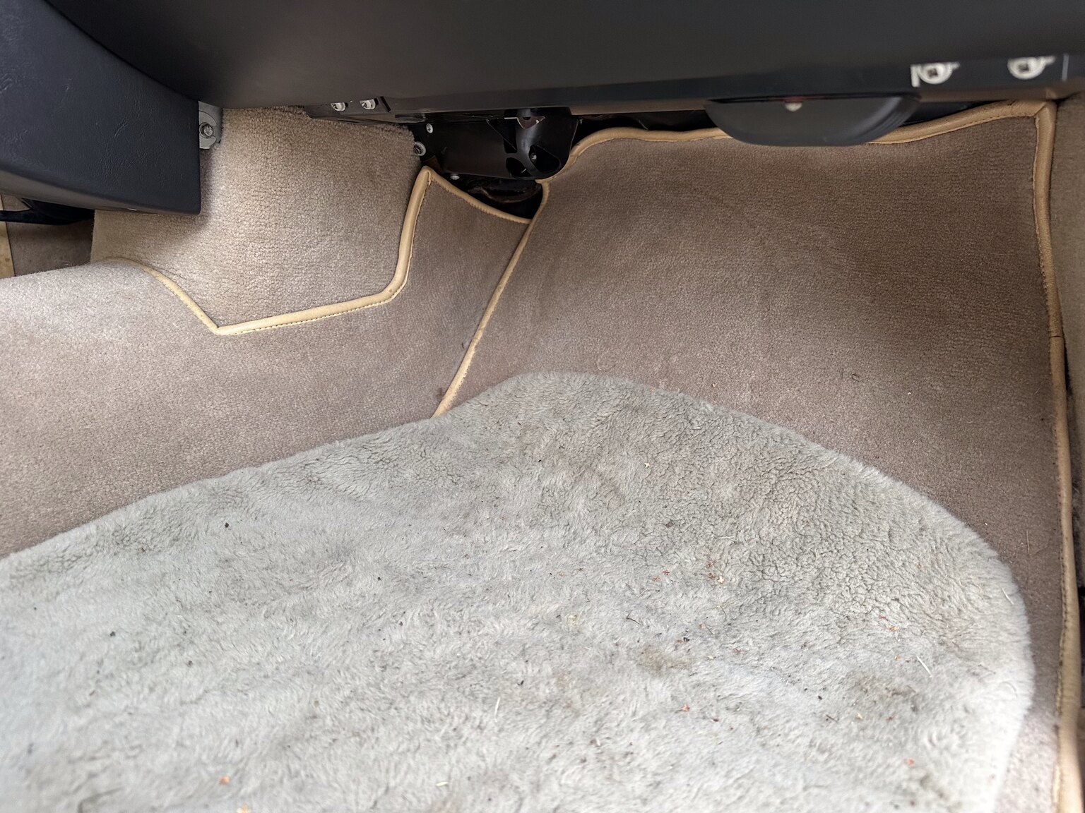 Interior image of 1982  Rolls Royce Silver Spirit