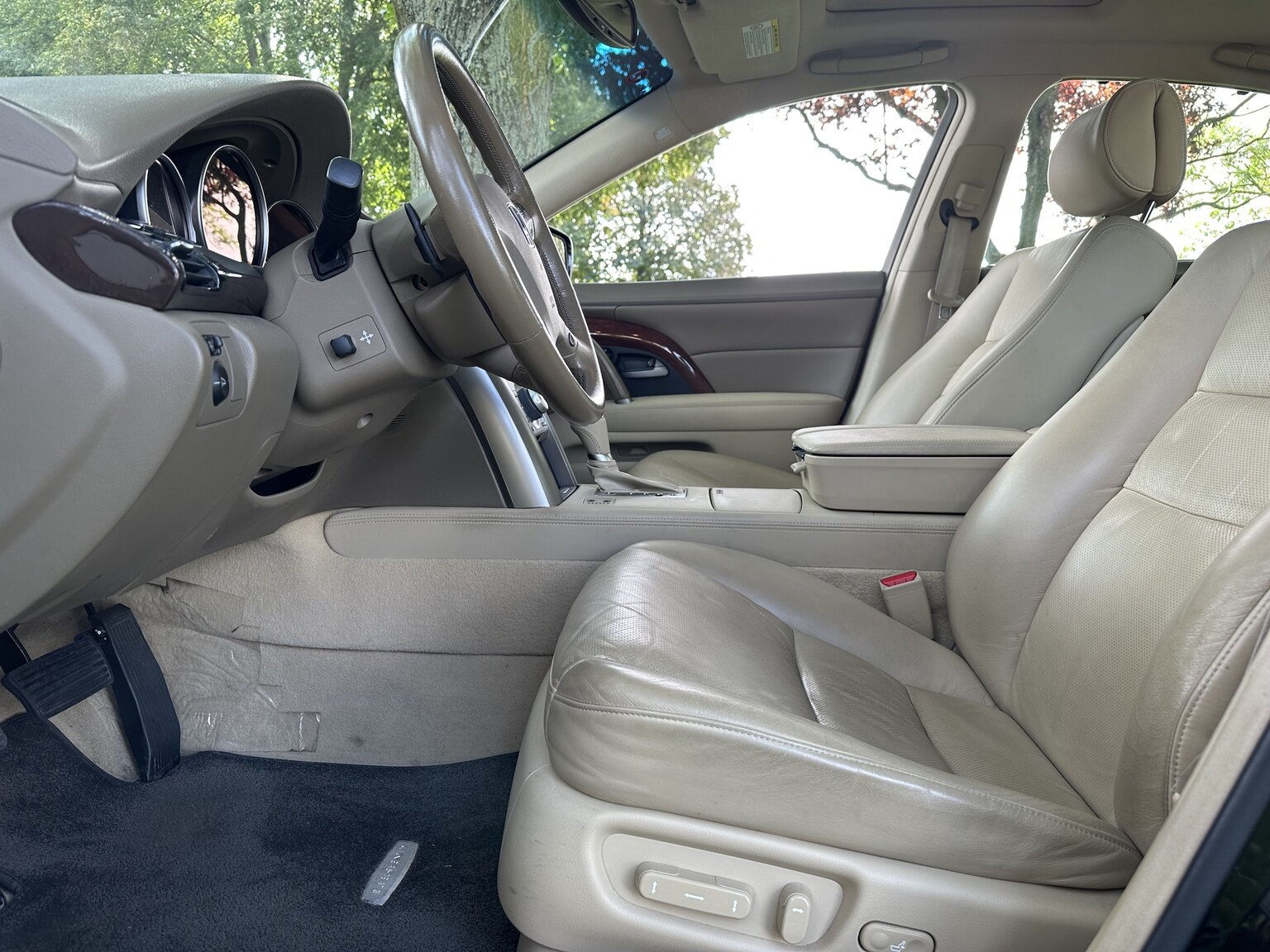 Innenraumfoto von 2007 Honda Legend (2)