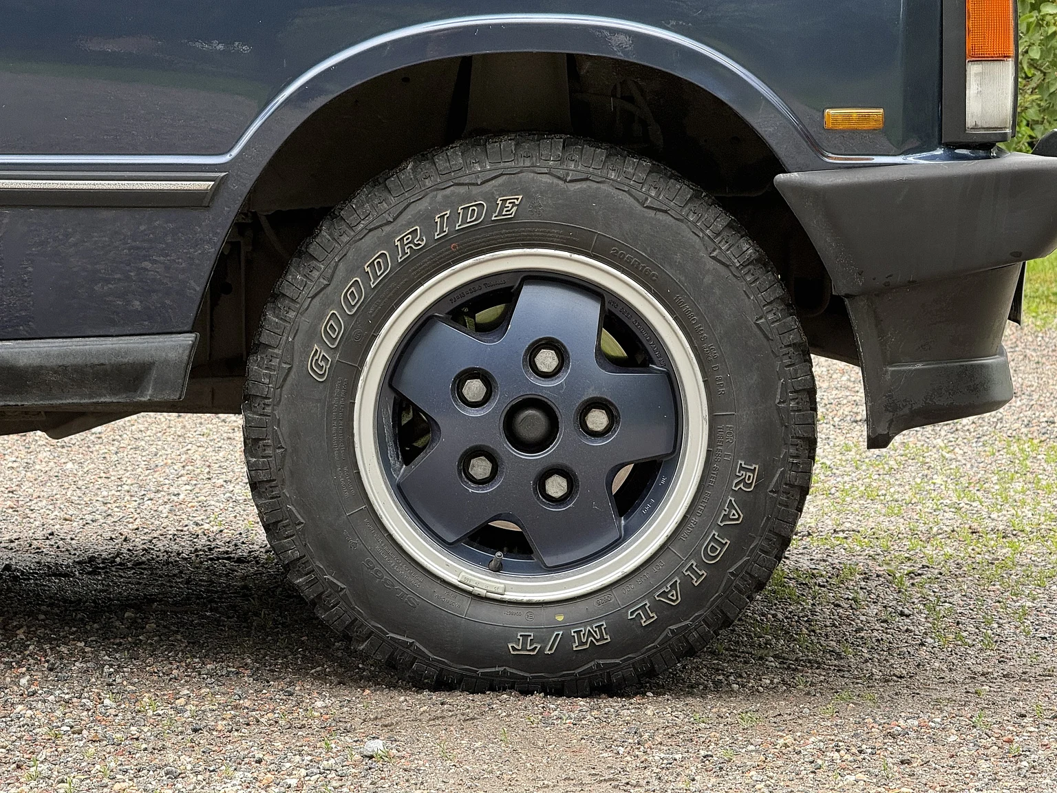 Aussenfoto 1990 Range Rover Vogue SE 3.9 (15)