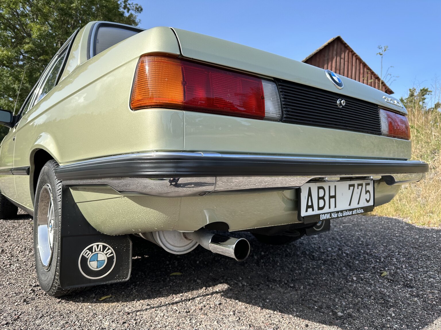 Exteriörbild på 1980 BMW 320i E21