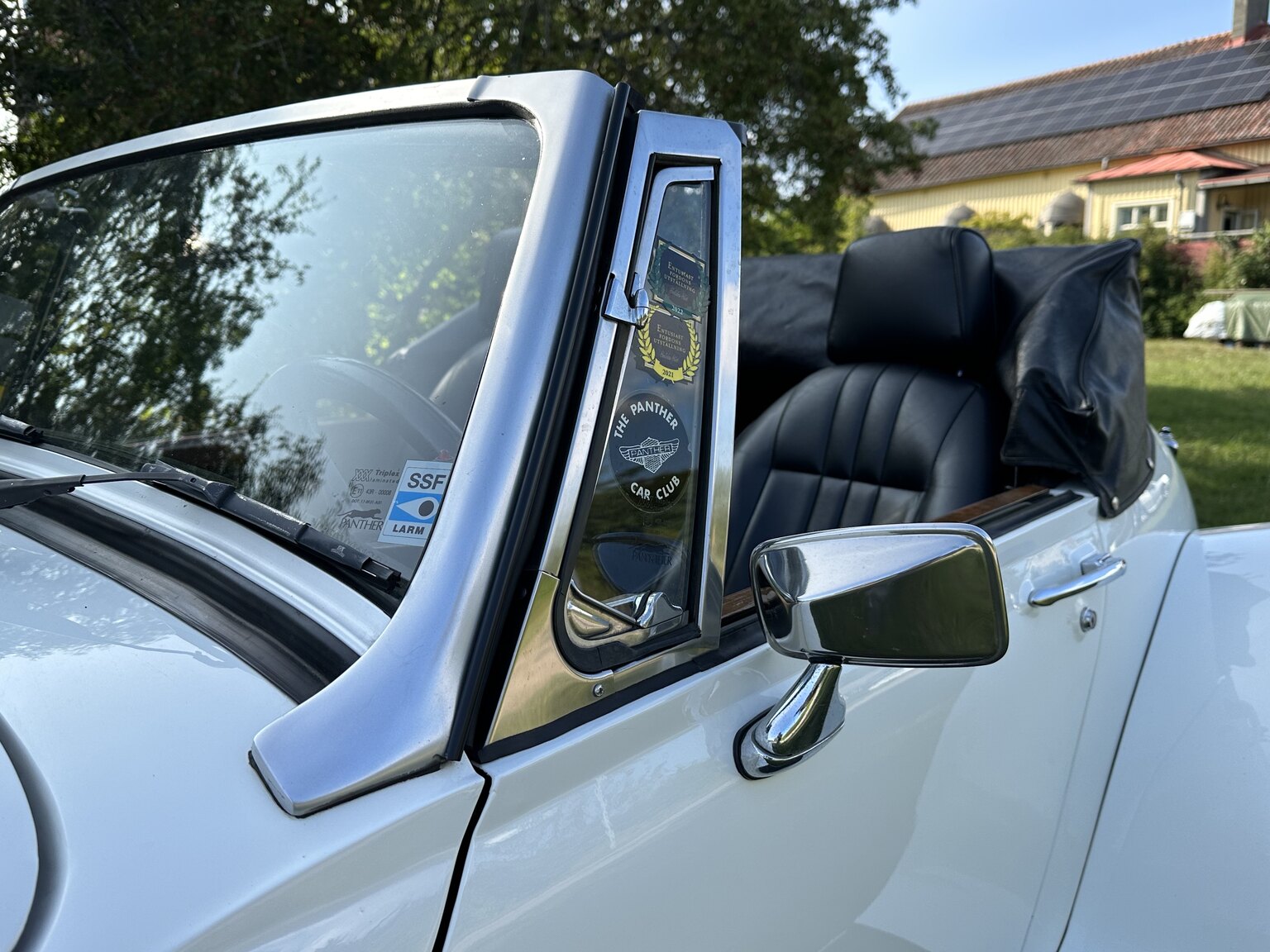 Exterior image of 1988 Panther Kallista