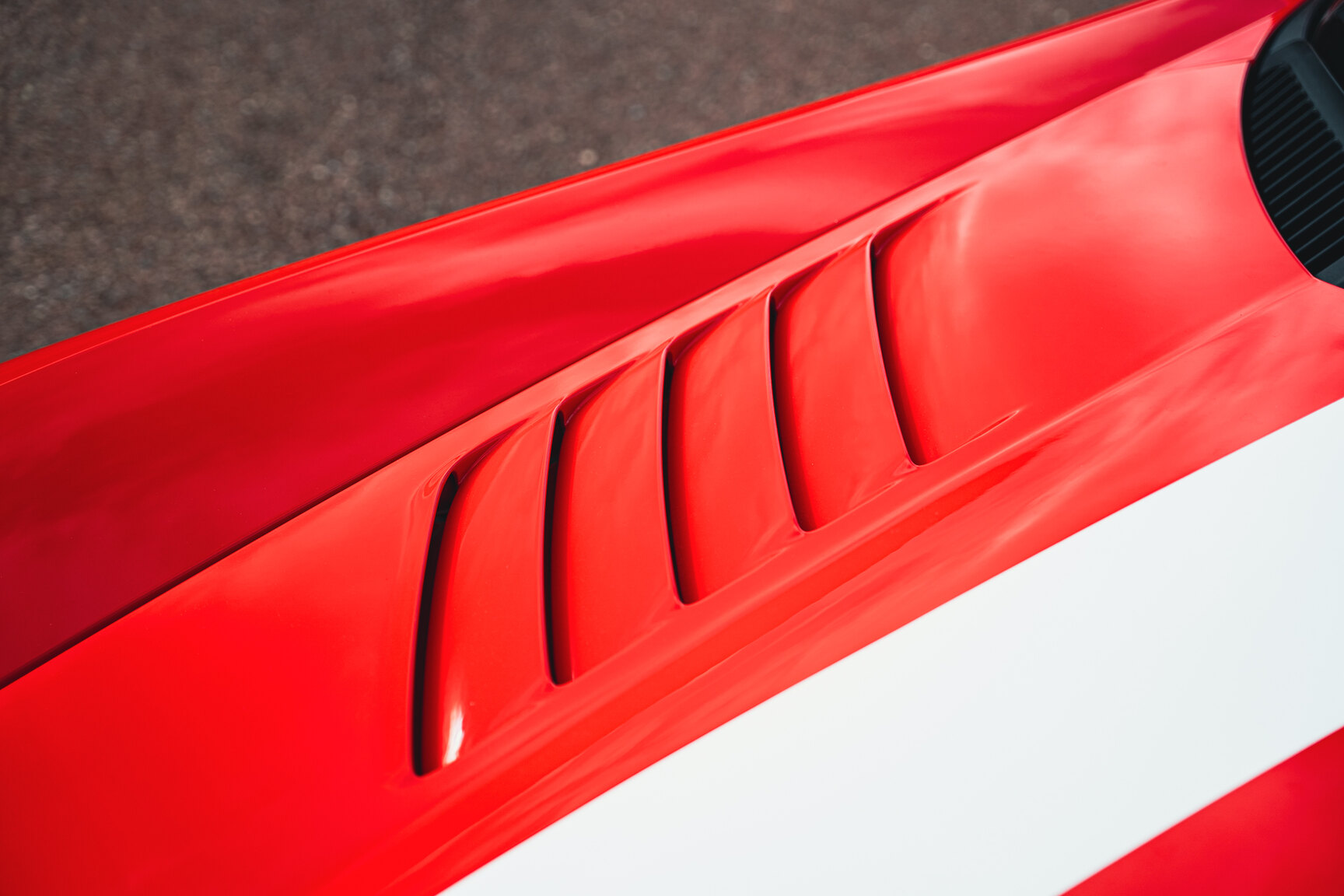Exteriörbild på 2003 Dodge Viper SRT-10