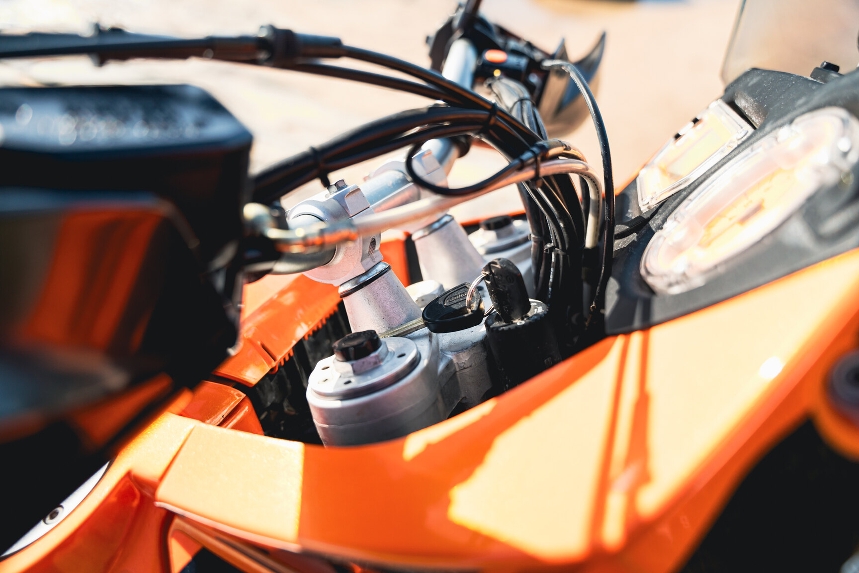 Exterior image of 2003 KTM 950 Adventure S (48)