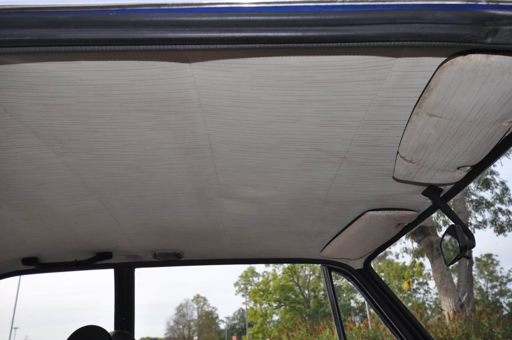 Interior image of 1975 BMW 2002 Tii