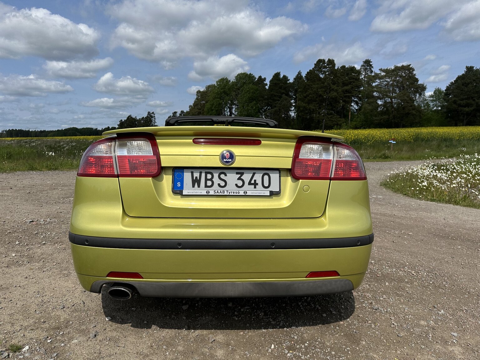 Exterior image of 2004 SAAB 9.3 Aero Convertible 2.0T