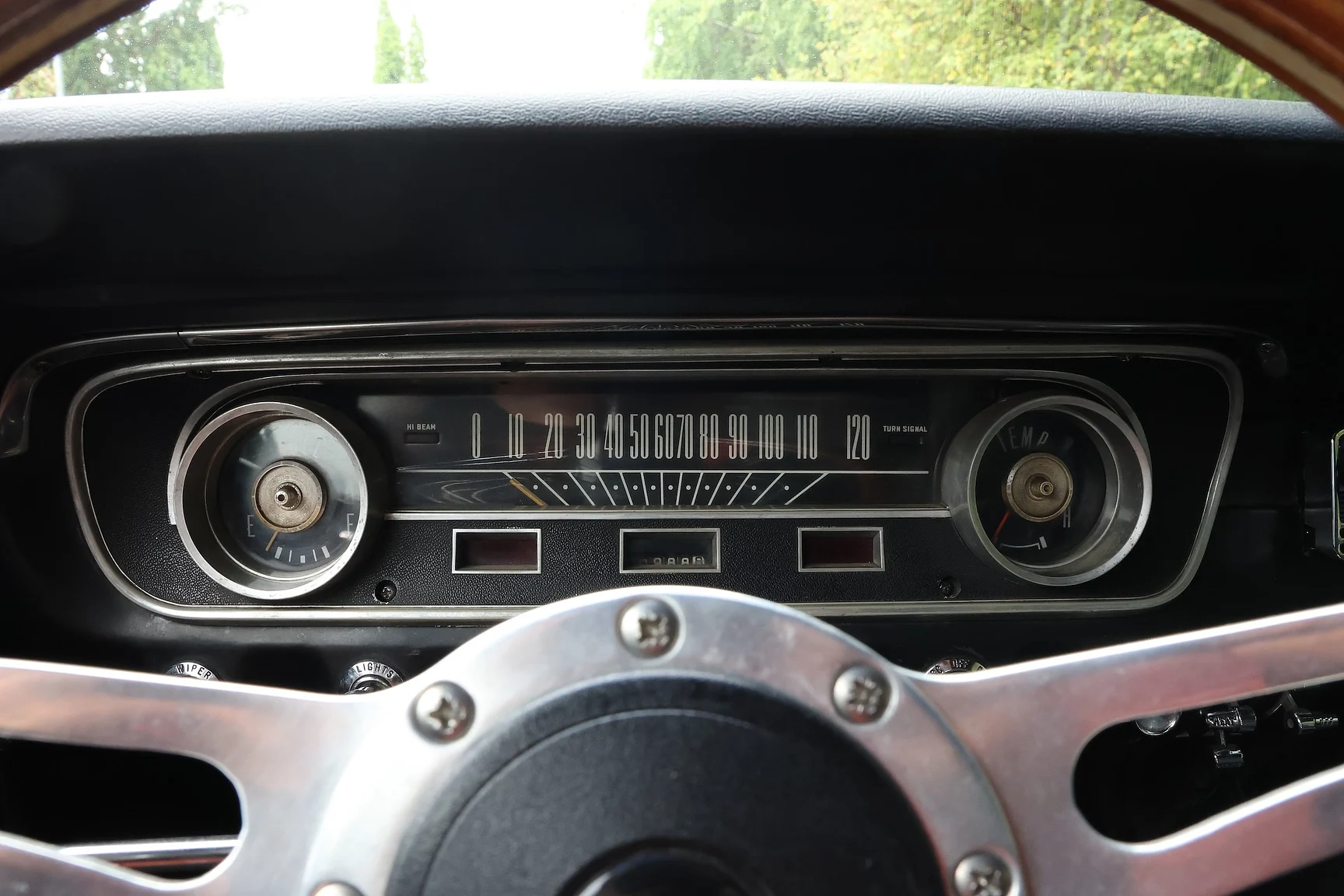 Interior image of 1965 Ford Mustang Fastback Restomod (23)