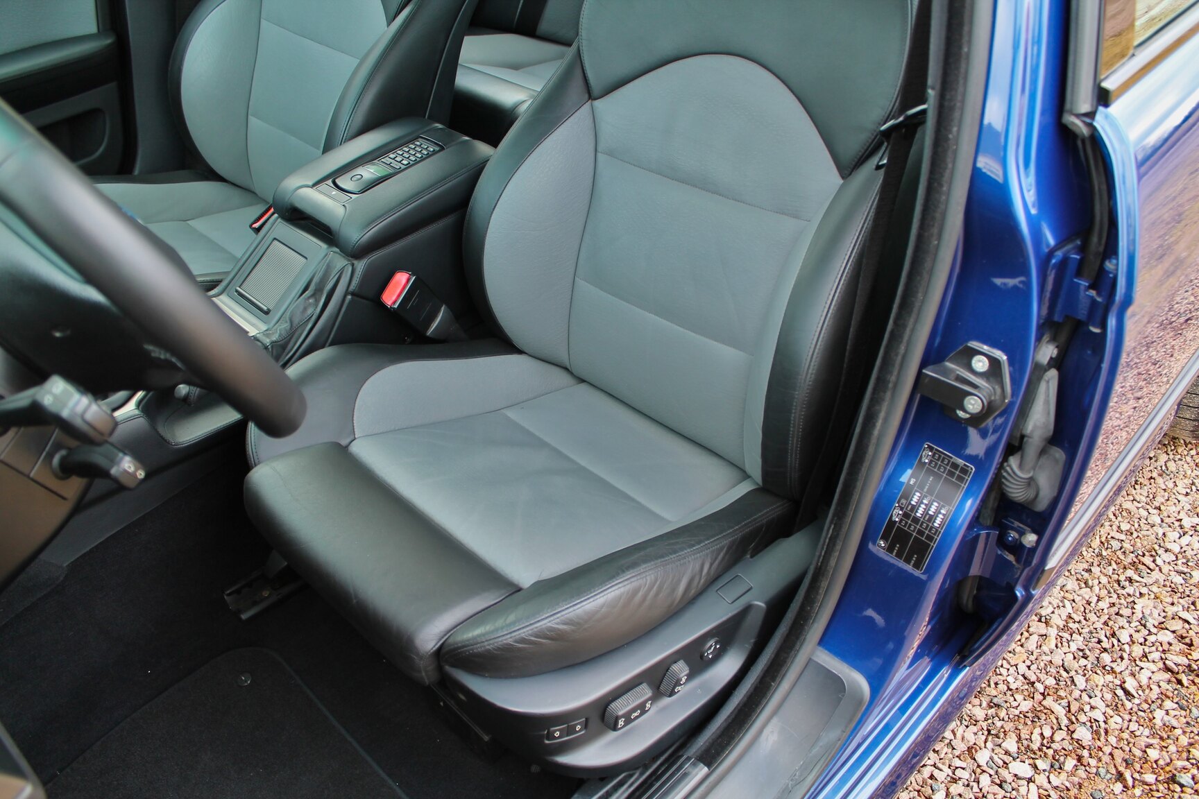 Interiörbild 2003 BMW M5