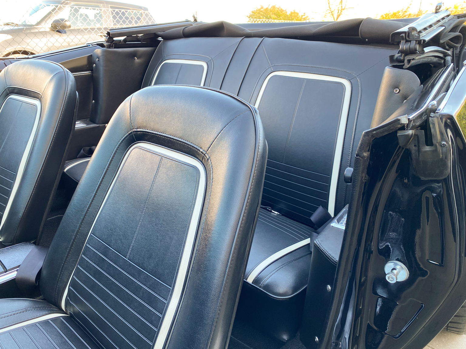 Interiörbild 1967 Chevrolet Camaro 383ci Convertible (7)