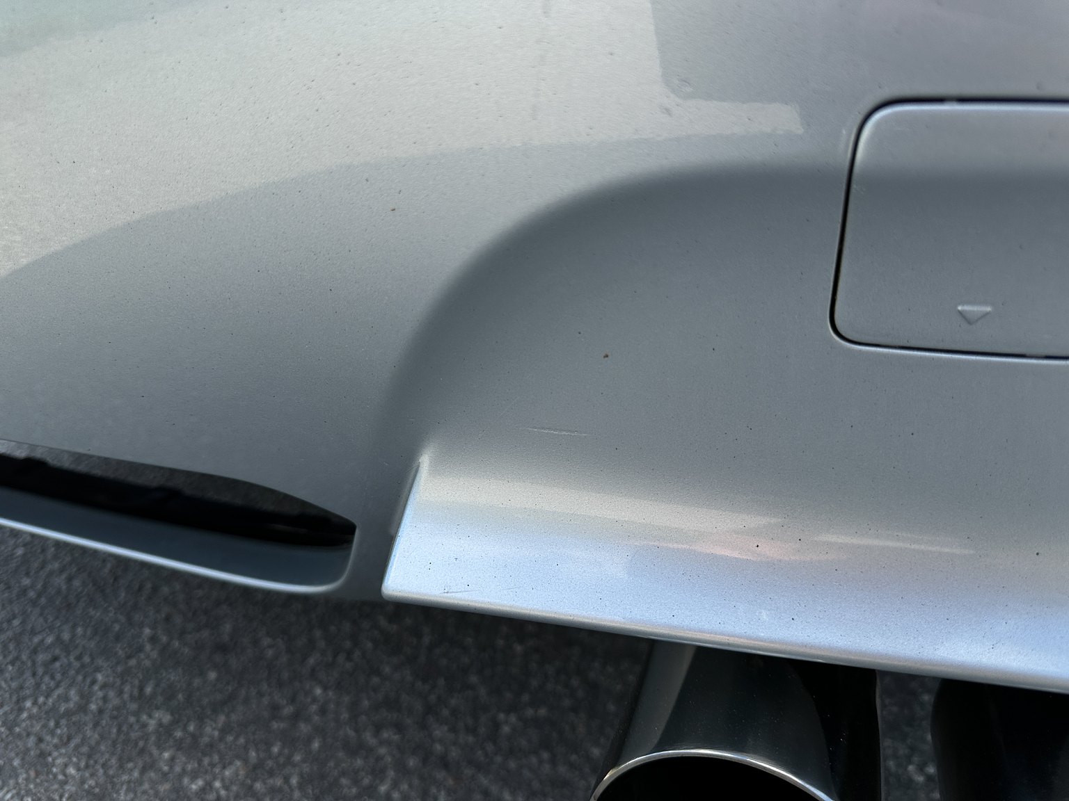 Exterior image of 2006 BMW E60 M5